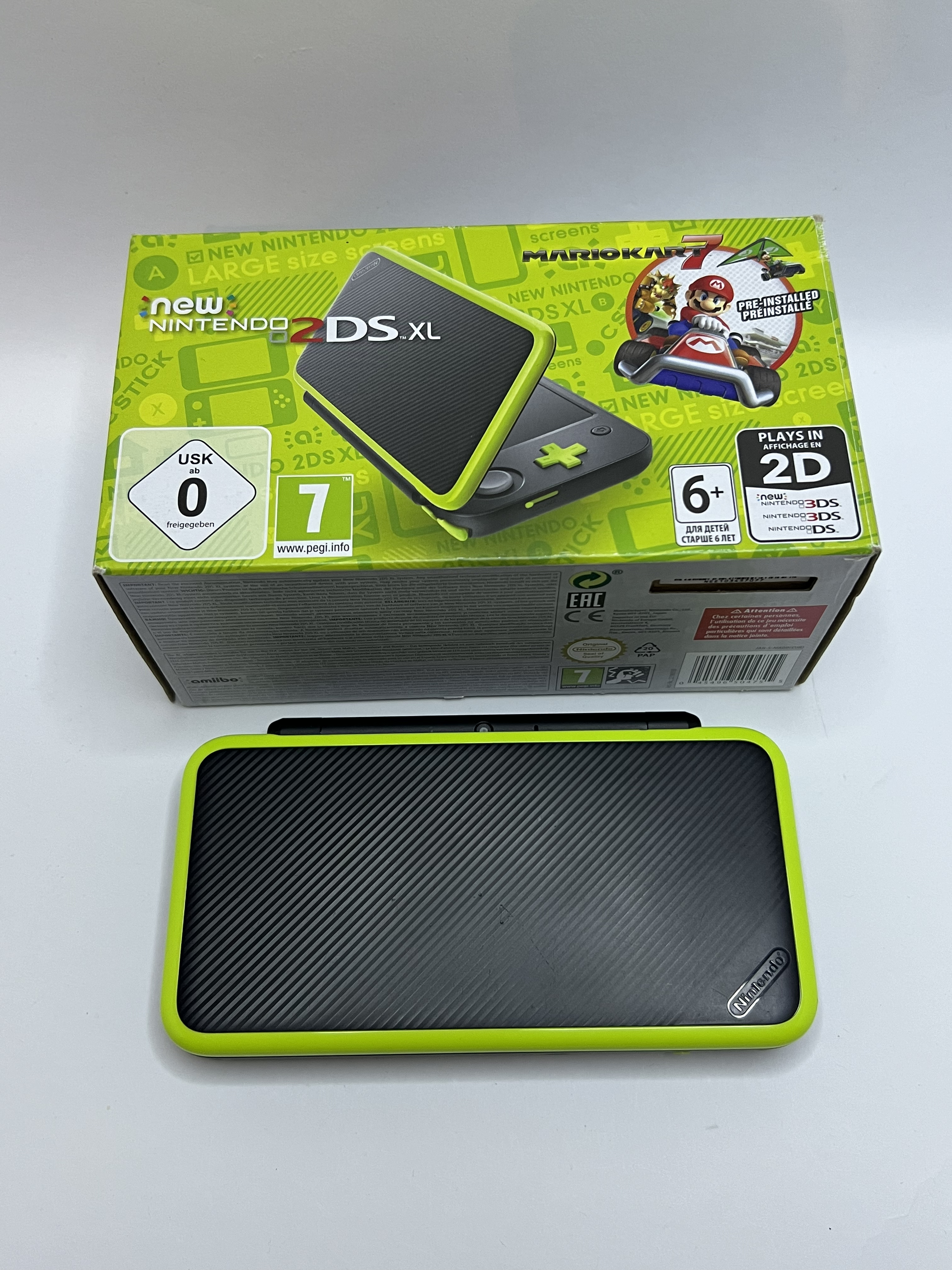 Nintendo New 2DS XL Konsole in neon grün in OVP mit 128GB, Pokemon Bank, Poke Mover & vielen Extras