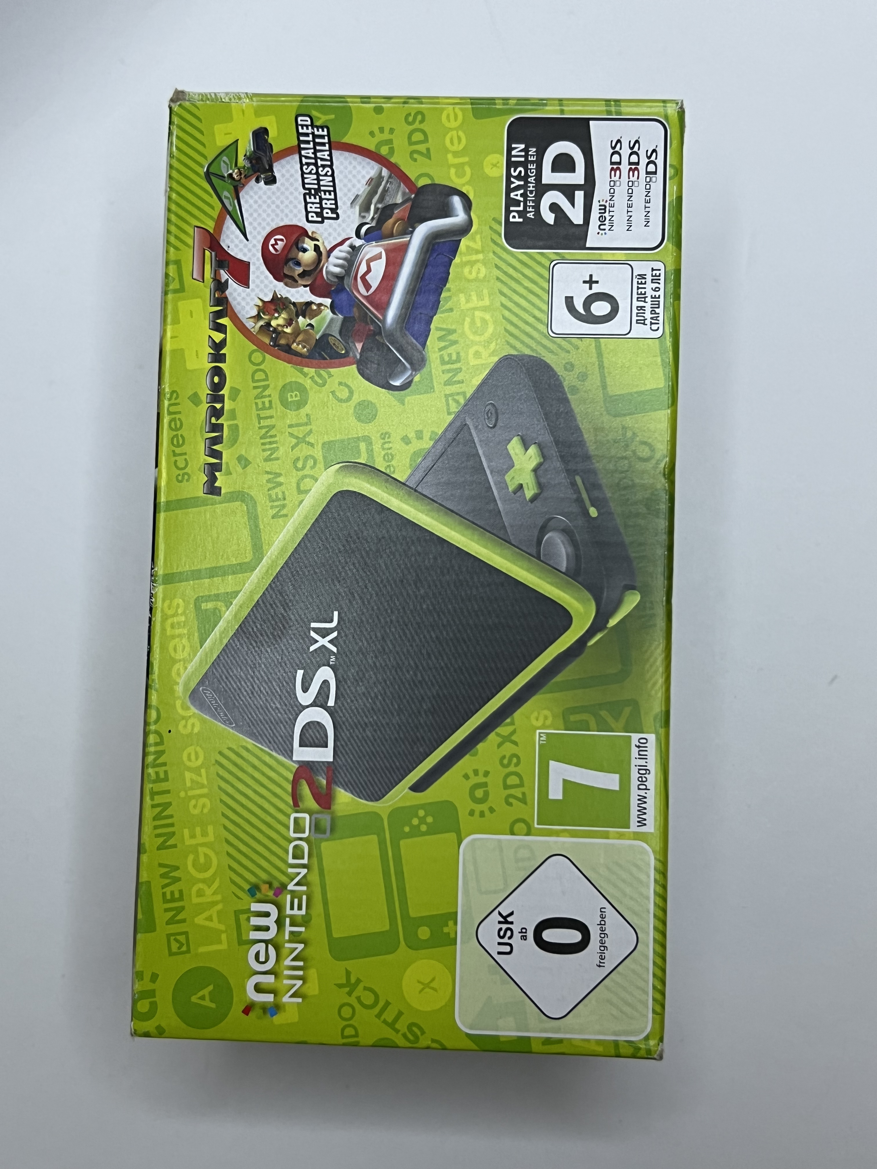 Nintendo New 2DS XL Konsole in neon grün in OVP mit 128GB, Pokemon Bank, Poke Mover & vielen Extras