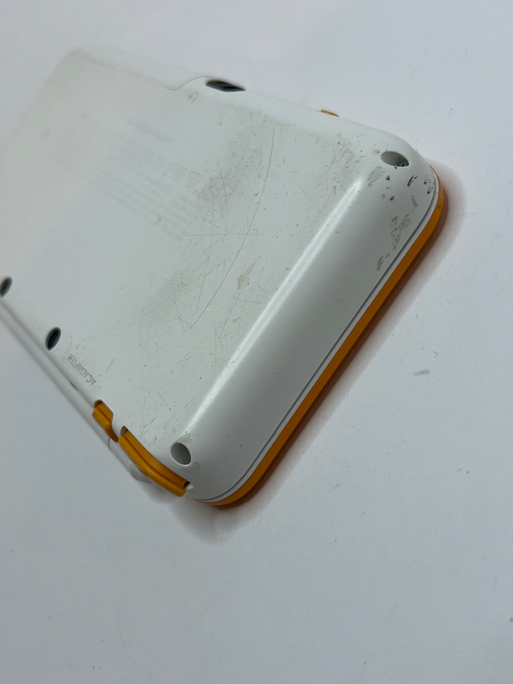 Nintendo New 2DS XL Konsole in weiß orange mit 128GB, Pokemon Bank, Poke Mover & vielen Extras
