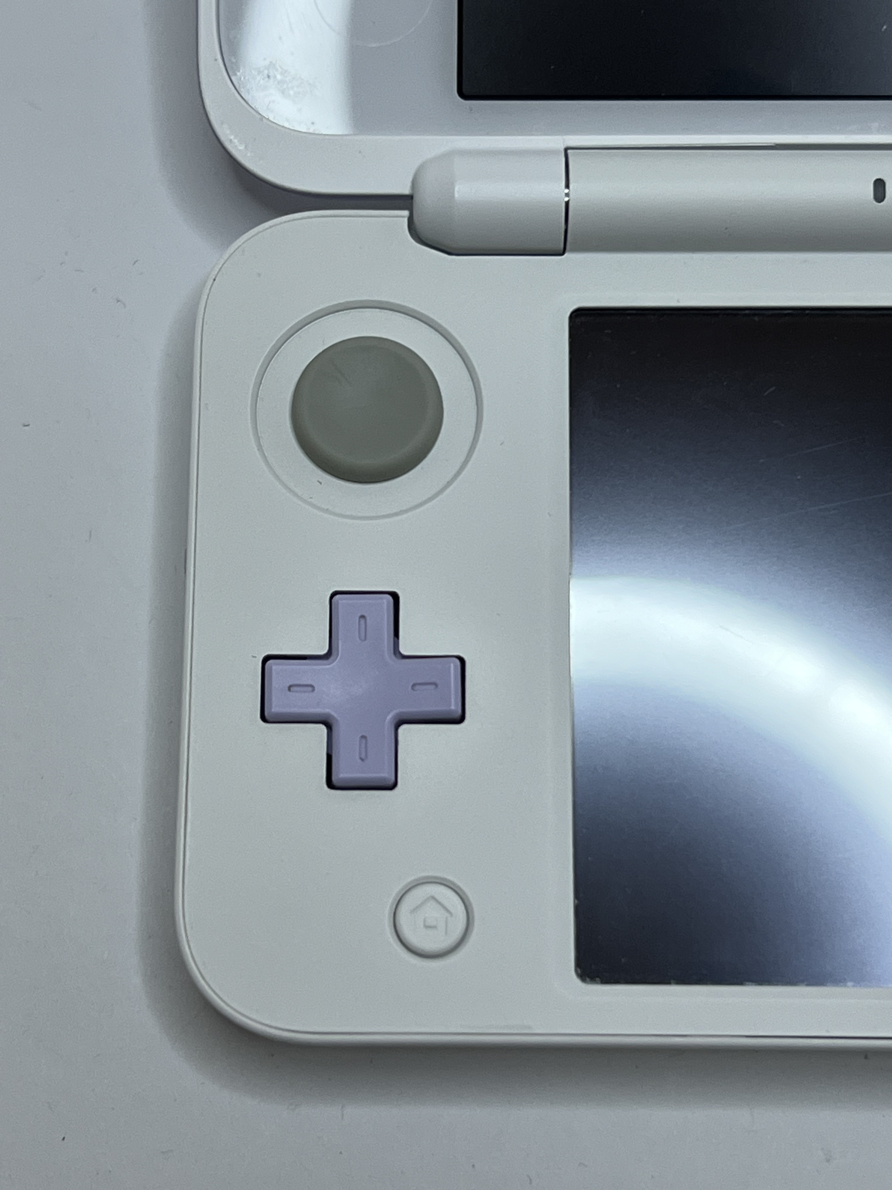 Nintendo New 2DS XL Konsole weiß violett lavendel lila in OVP CIB mit 128GB, Pokemon Bank, Poke Mover & vielen Extras