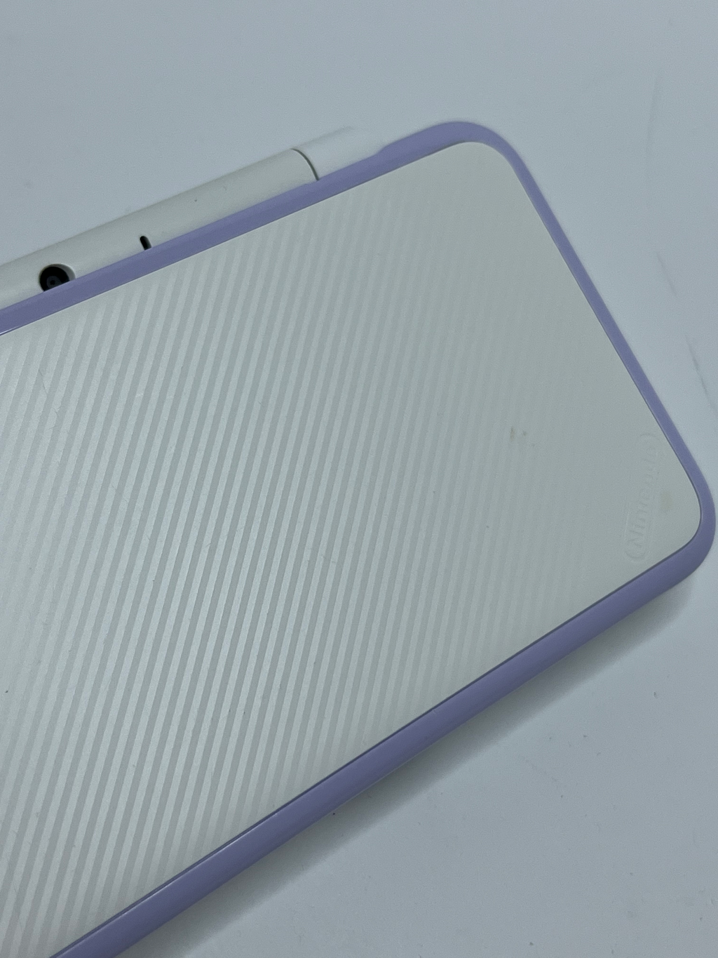 Nintendo New 2DS XL Konsole weiß violett lavendel lila in OVP CIB mit 128GB, Pokemon Bank, Poke Mover & vielen Extras
