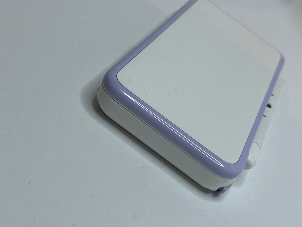 Nintendo New 2DS XL Konsole weiß violett lavendel lila in OVP CIB mit 128GB, Pokemon Bank, Poke Mover & vielen Extras