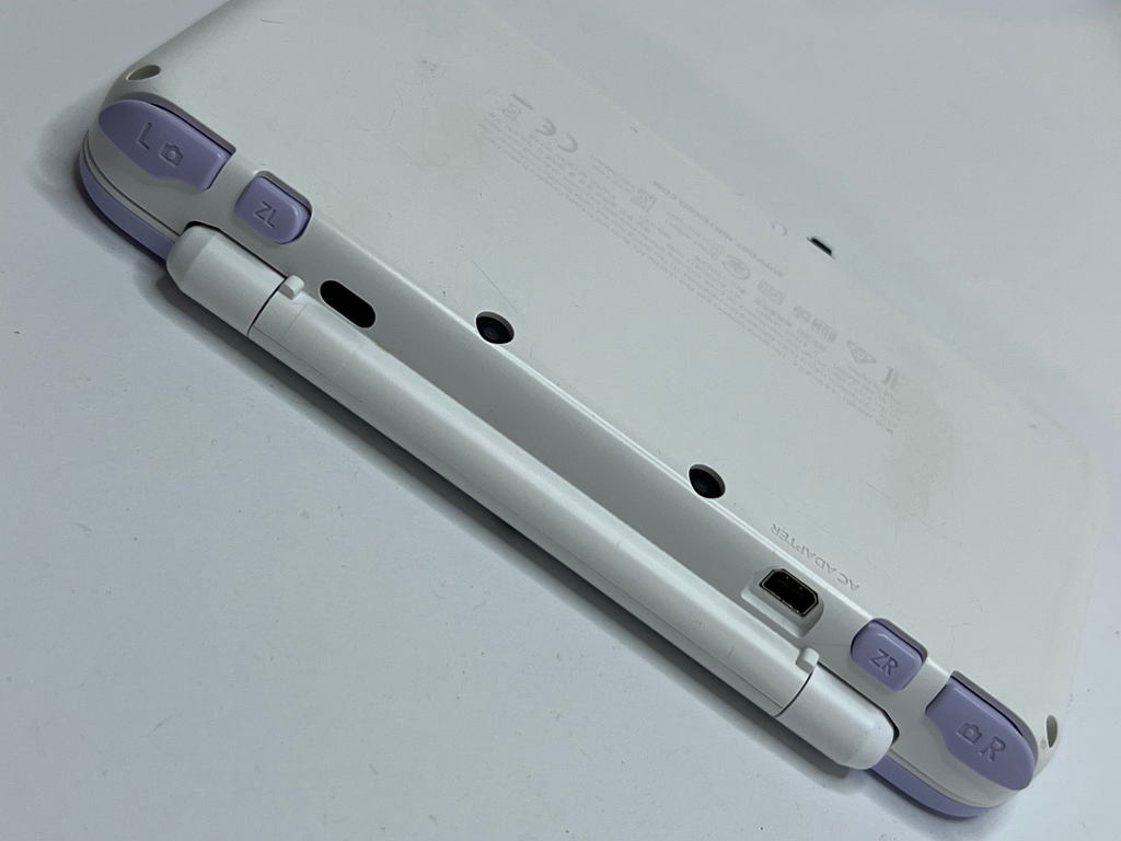 Nintendo New 2DS XL Konsole weiß violett lavendel lila in OVP CIB mit 128GB, Pokemon Bank, Poke Mover & vielen Extras
