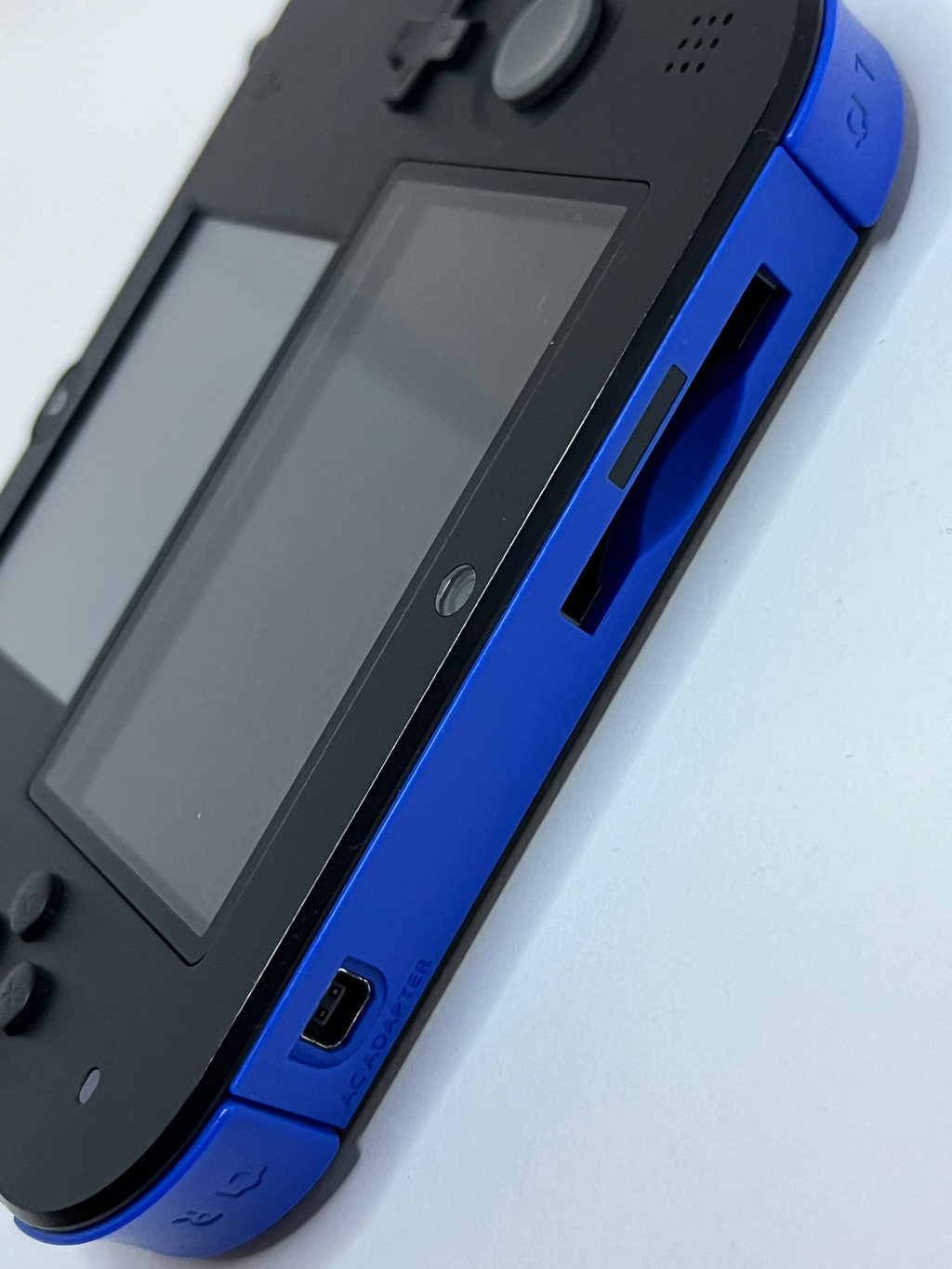 Nintendo 2DS Konsole schwarz blau mit 128GB, Pokemon Bank, Poke Mover & vielen Extras