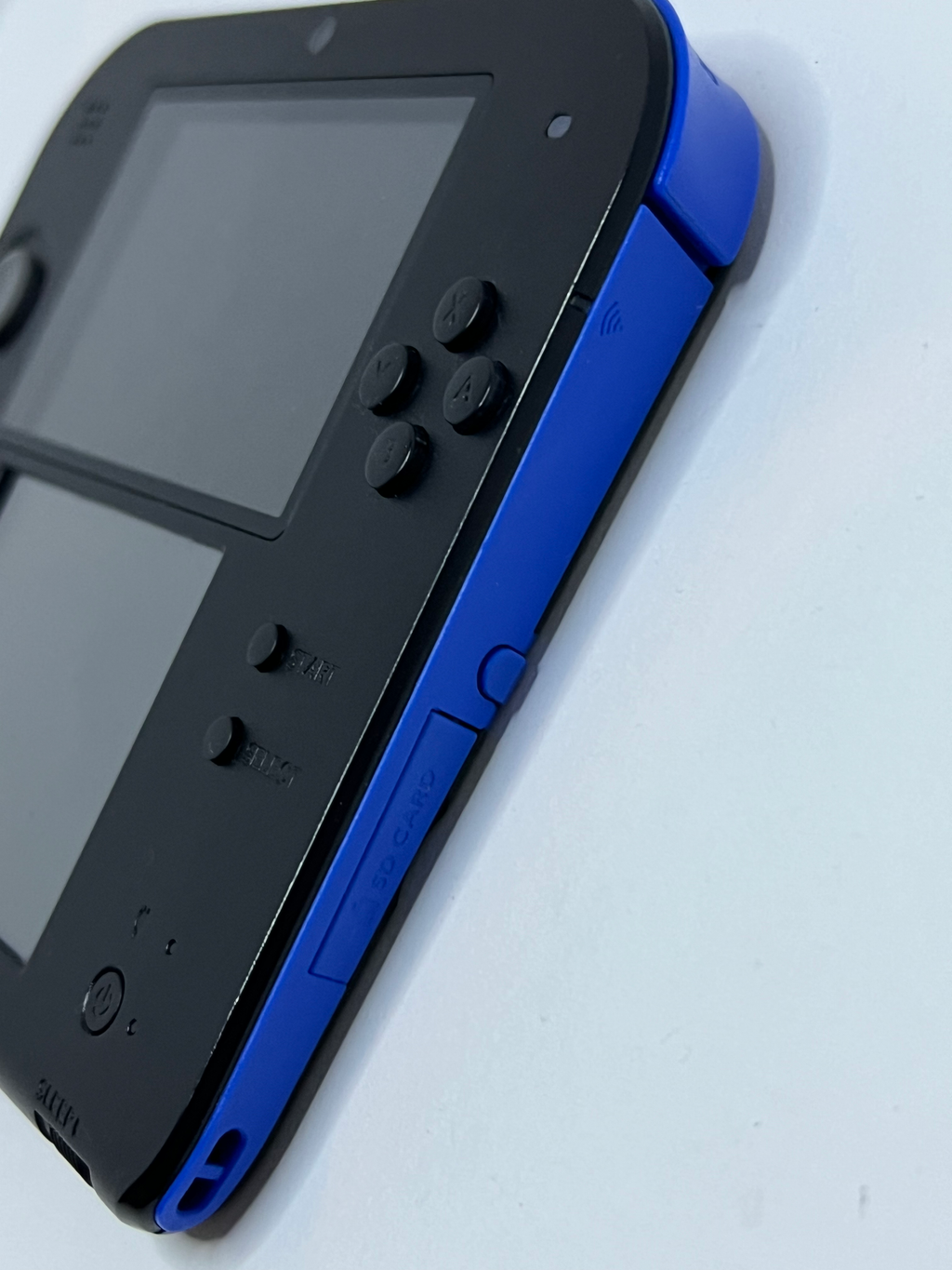 Nintendo 2DS Konsole schwarz blau mit 128GB, Pokemon Bank, Poke Mover & vielen Extras
