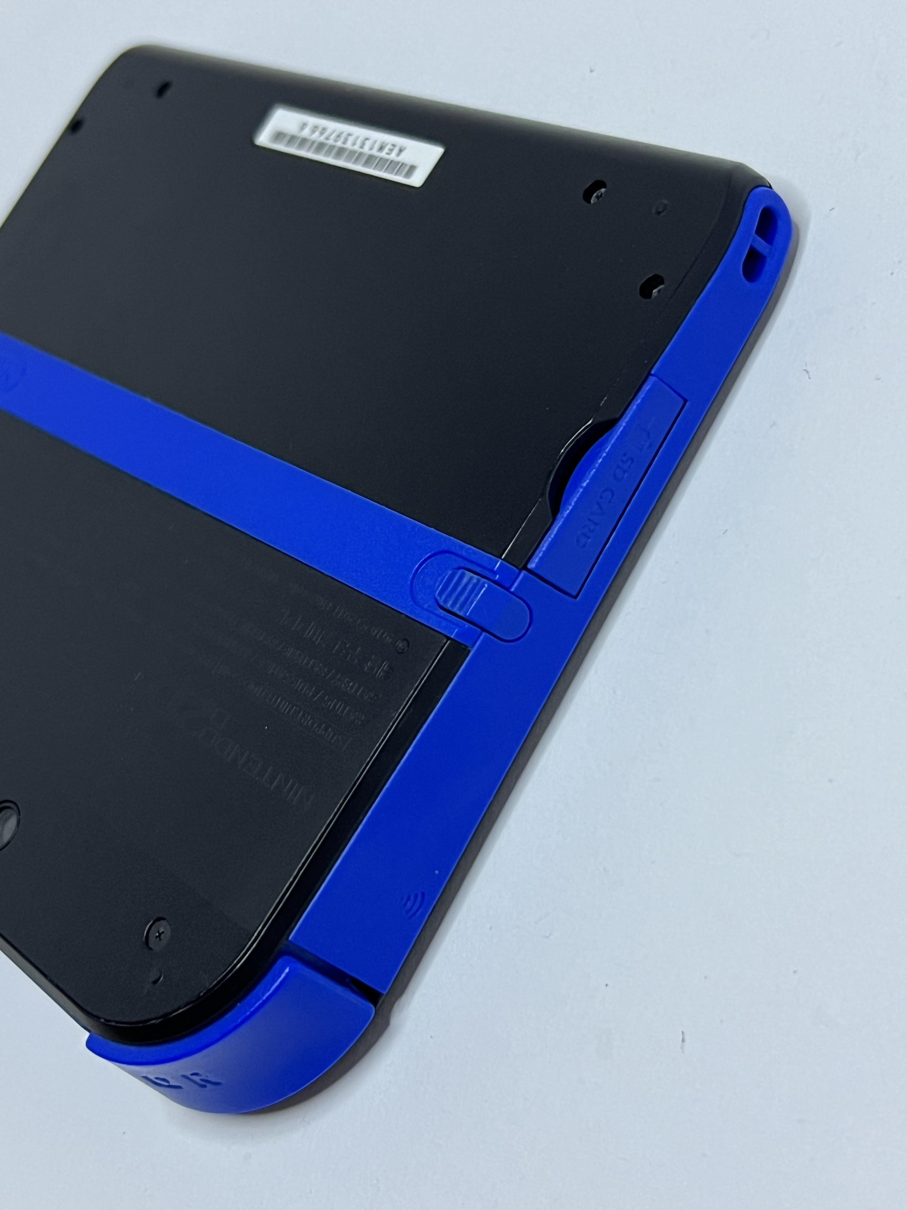 Nintendo 2DS Konsole schwarz blau mit 128GB, Pokemon Bank, Poke Mover & vielen Extras