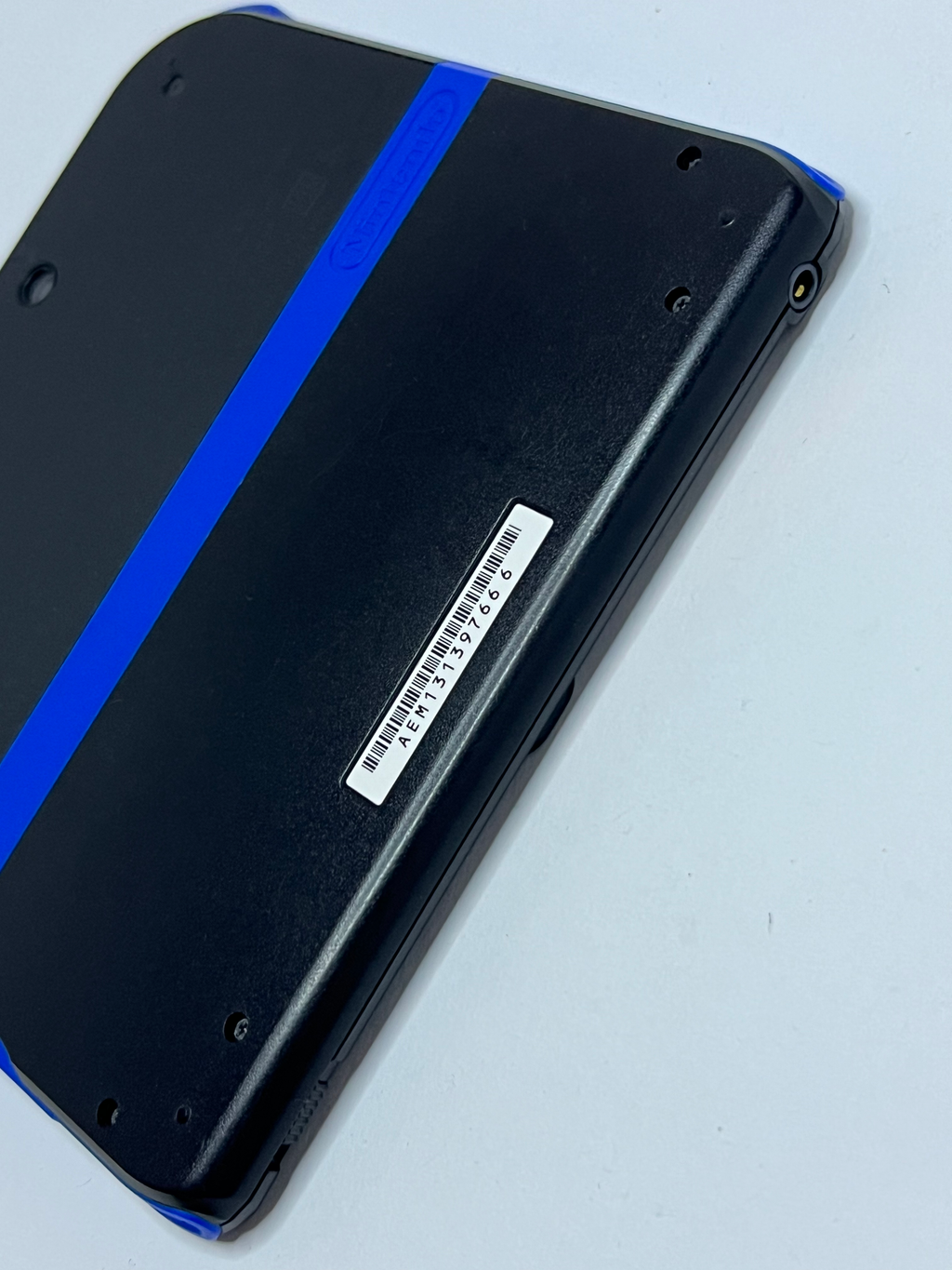 Nintendo 2DS Konsole schwarz blau mit 128GB, Pokemon Bank, Poke Mover & vielen Extras