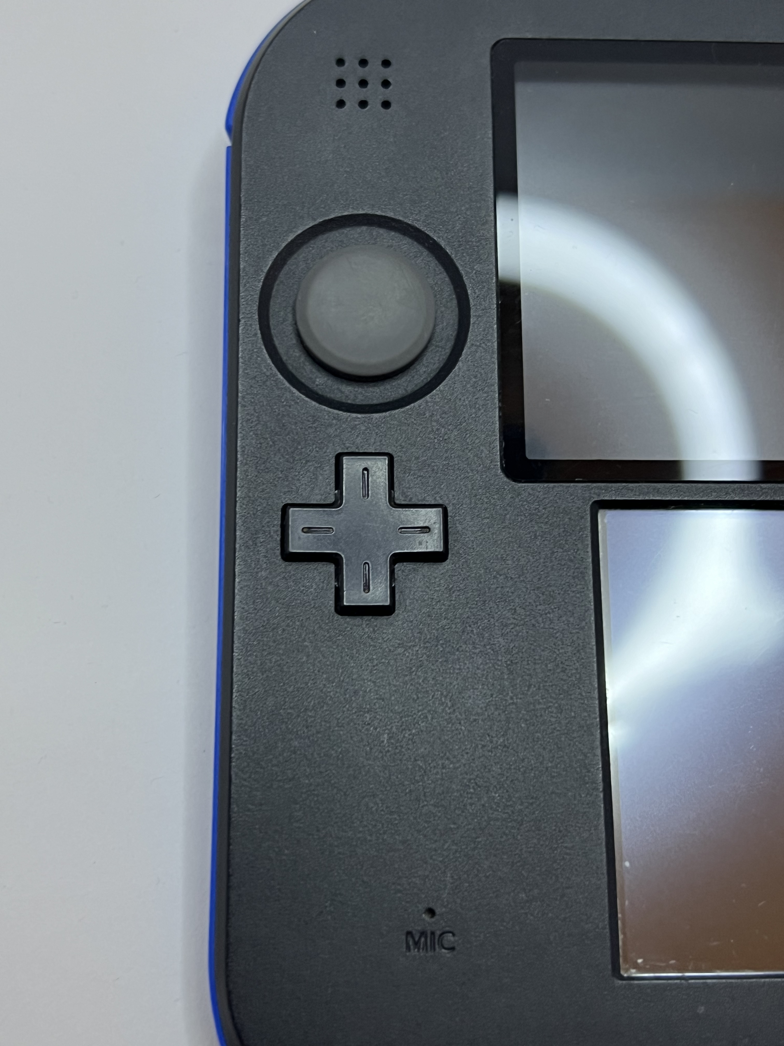 Nintendo 2DS Konsole schwarz blau mit 128GB, Pokemon Bank, Poke Mover & vielen Extras