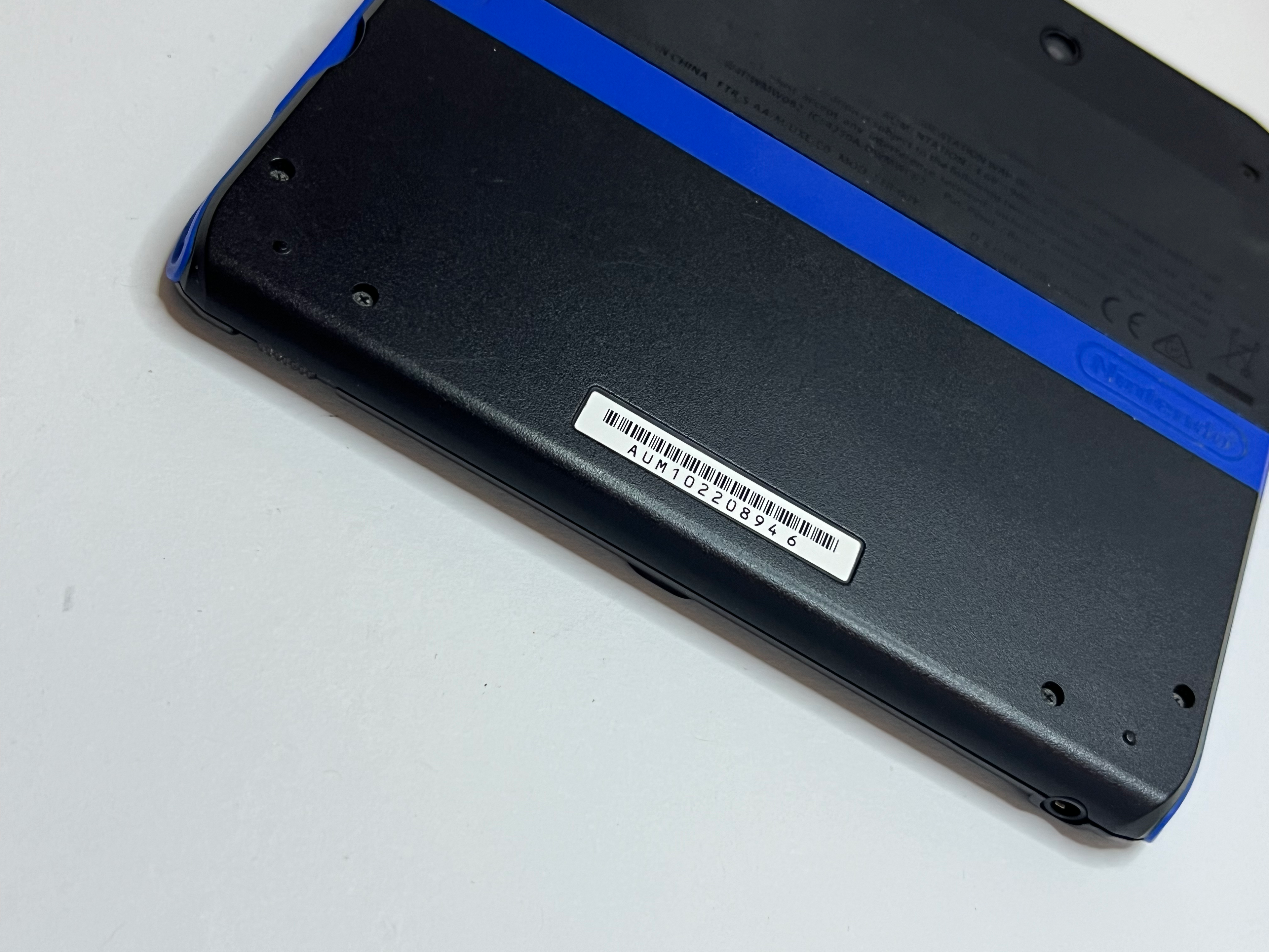 Nintendo 2DS Konsole schwarz blau mit 128GB, Pokemon Bank, Poke Mover & vielen Extras