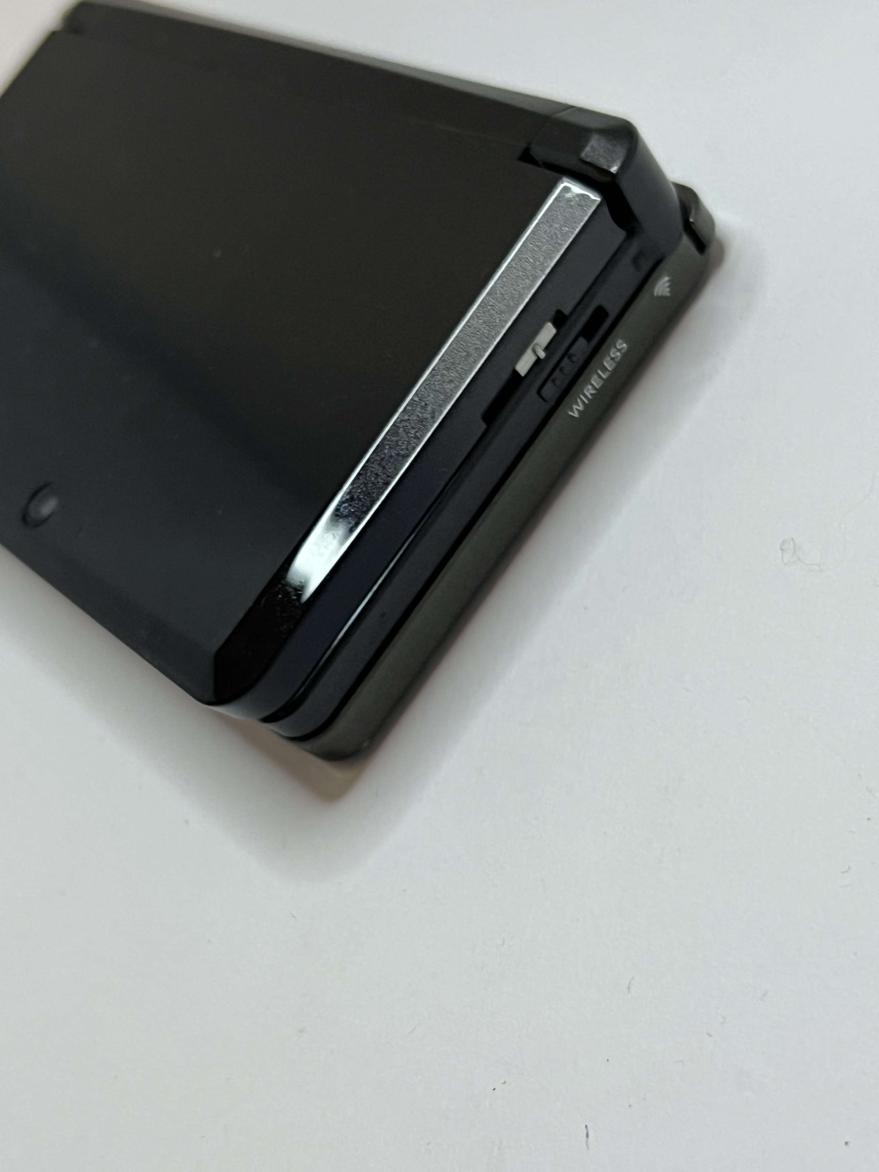 Nintendo 3DS Konsole cosmos schwarz mit 128GB, Pokemon Bank, Poke Mover & vielen Extras