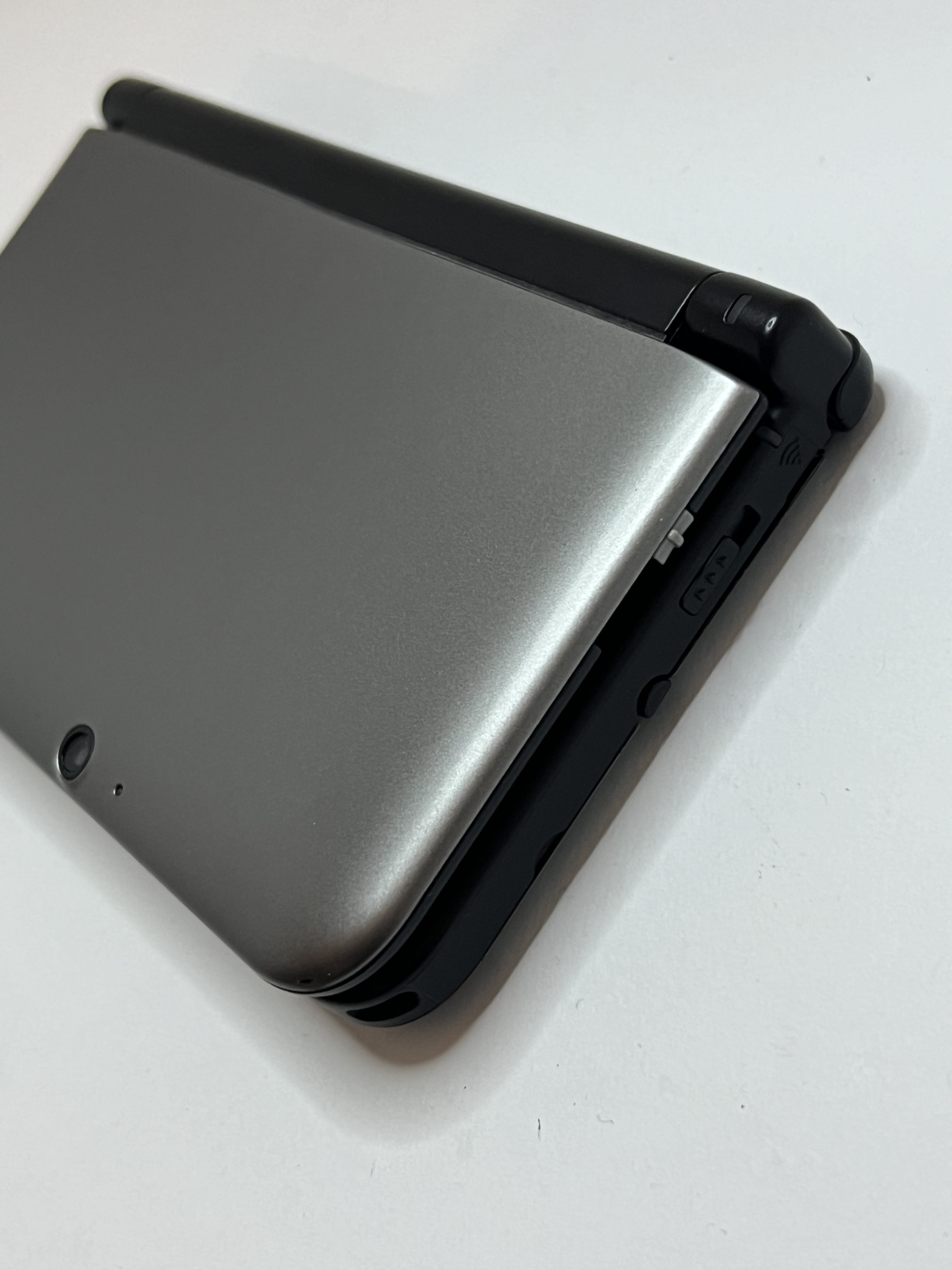 Nintendo 3DS XL Konsole silber mit 128GB, Pokemon Bank, Poke Mover & vielen Extras