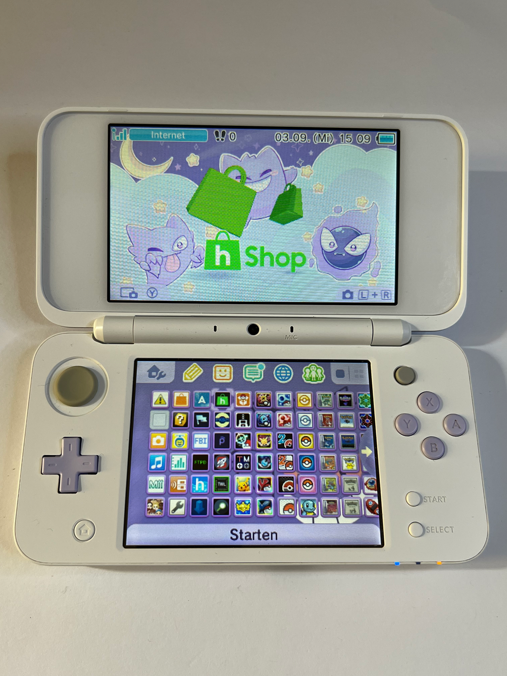 Nintendo New 2DS XL Konsole in weiß lavendel lila mit 128GB, Pokemon Bank, Poke Mover & vielen Extras
