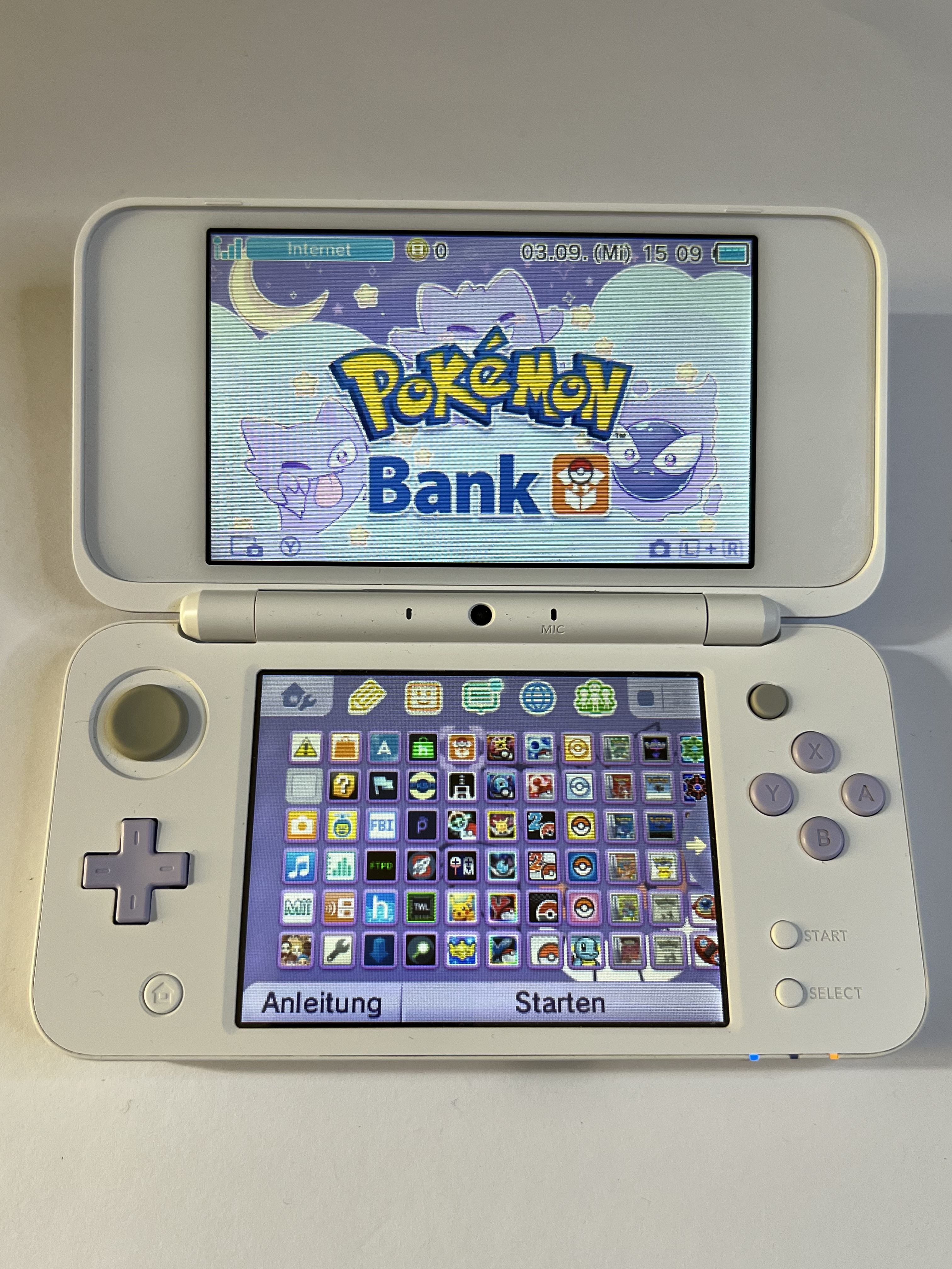 Nintendo New 2DS XL Konsole in weiß lavendel lila mit 128GB, Pokemon Bank, Poke Mover & vielen Extras