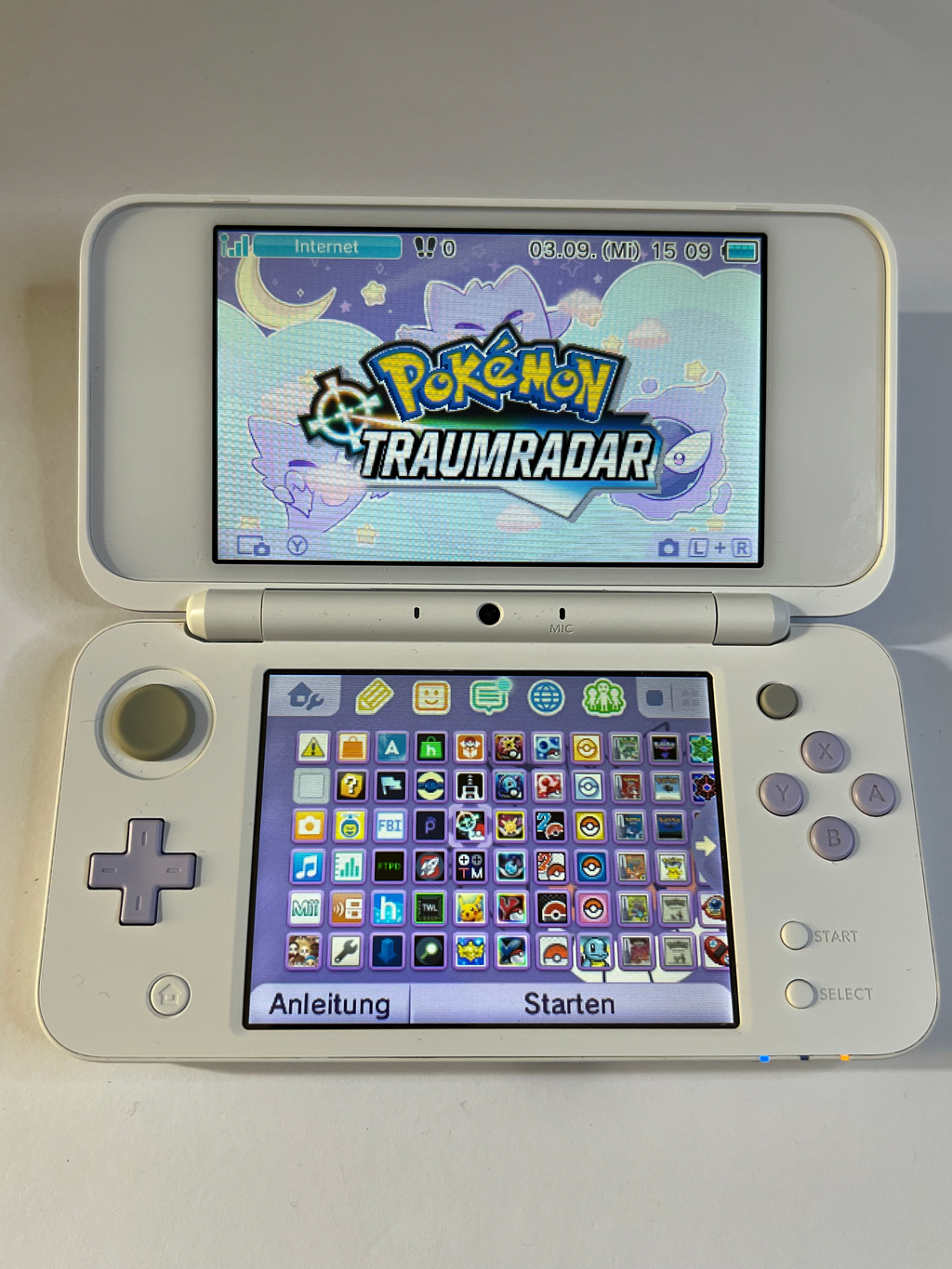 Nintendo New 2DS XL Konsole in weiß lavendel lila mit 128GB, Pokemon Bank, Poke Mover & vielen Extras
