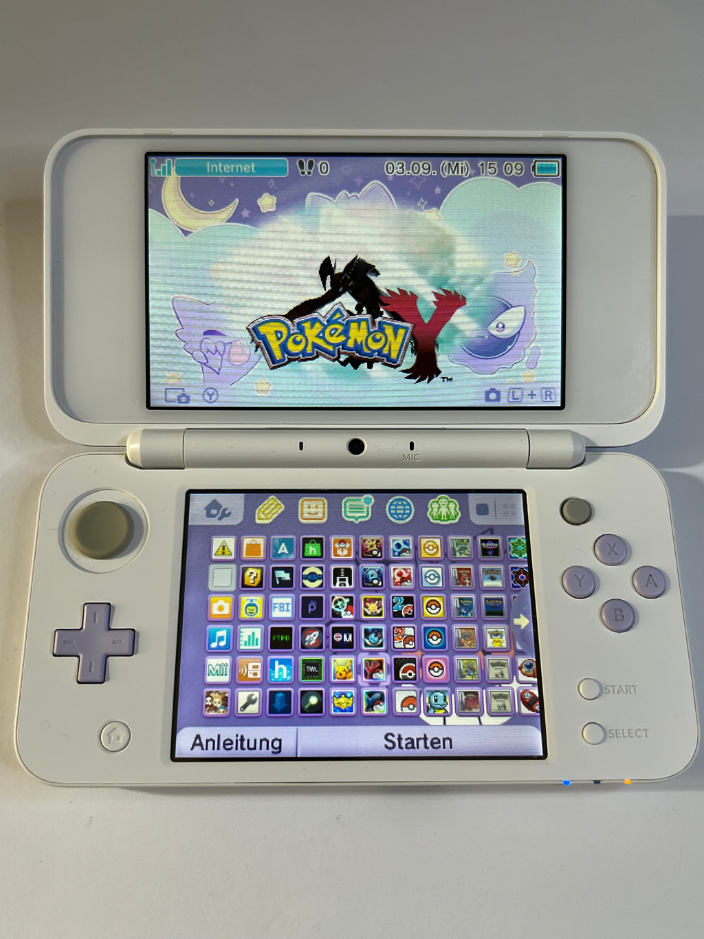 Nintendo New 2DS XL Konsole in weiß lavendel lila mit 128GB, Pokemon Bank, Poke Mover & vielen Extras
