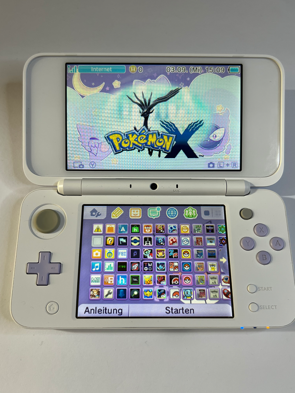 Nintendo New 2DS XL Konsole in weiß lavendel lila mit 128GB, Pokemon Bank, Poke Mover & vielen Extras