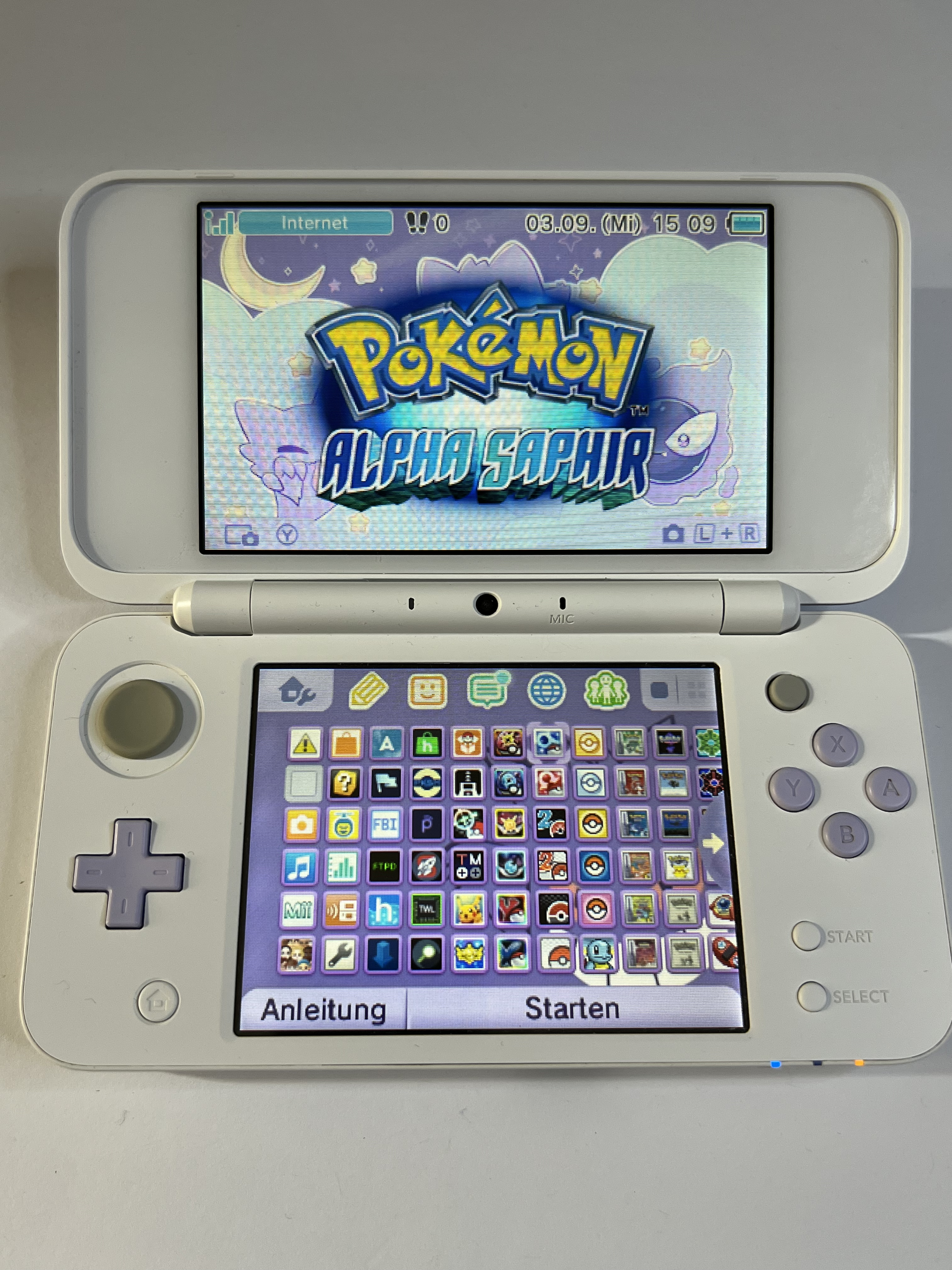 Nintendo New 2DS XL Konsole in weiß lavendel lila mit 128GB, Pokemon Bank, Poke Mover & vielen Extras