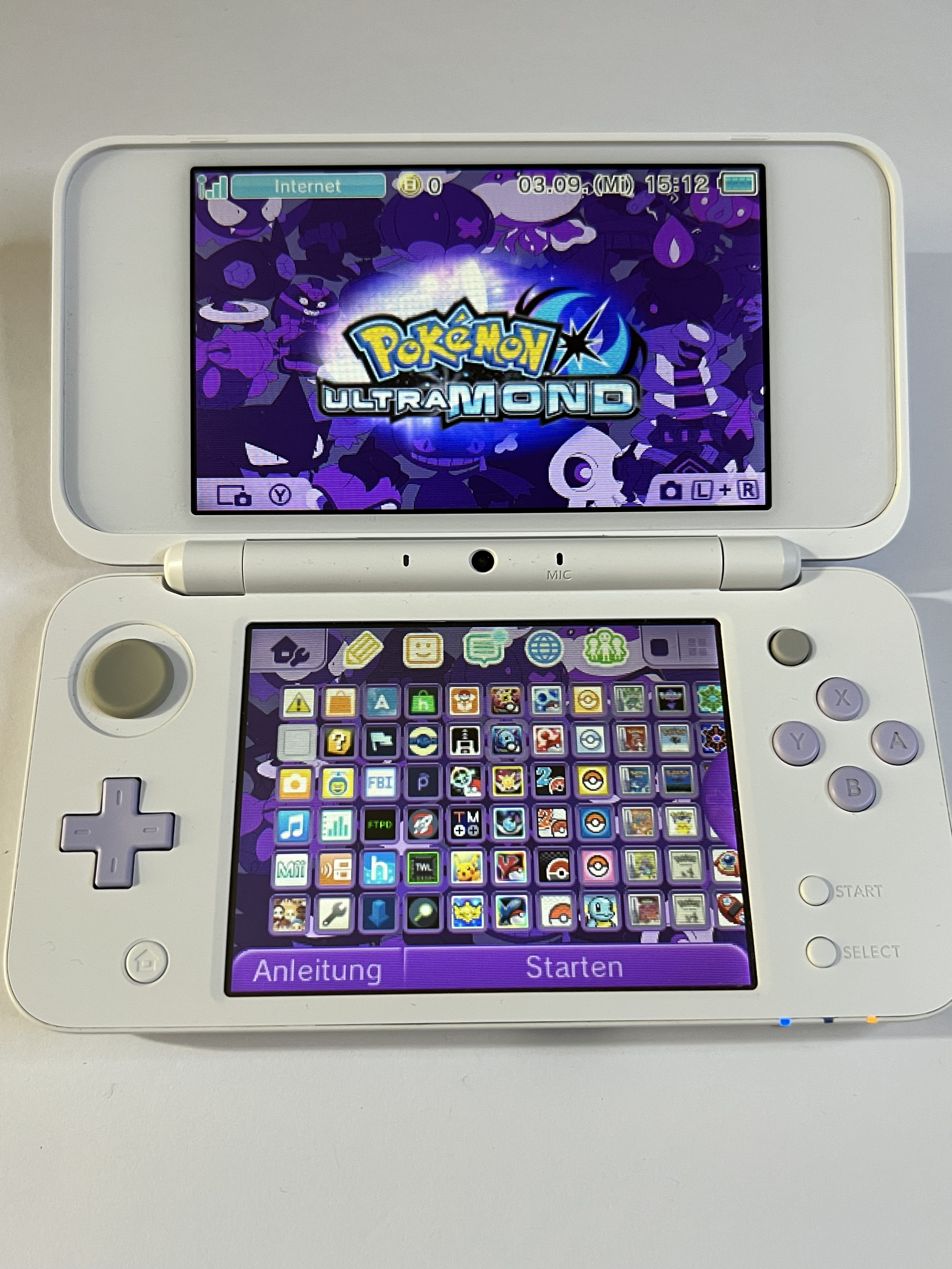 Nintendo New 2DS XL Konsole weiß violett lavendel lila in OVP CIB mit 128GB, Pokemon Bank, Poke Mover & vielen Extras