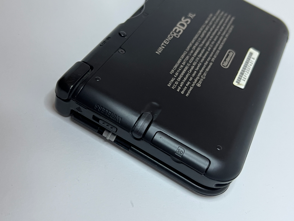Nintendo 3DS XL Konsole schwarz mit 128GB, Pokemon Bank, Poke Mover & vielen Extras