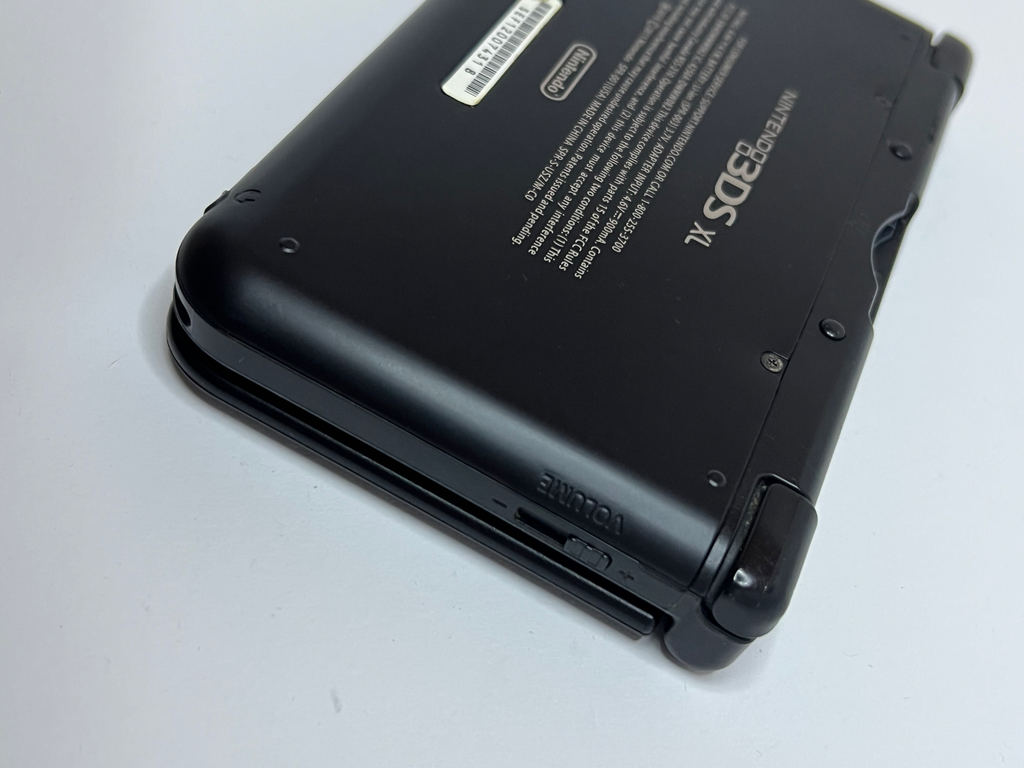 Nintendo 3DS XL Konsole schwarz mit 128GB, Pokemon Bank, Poke Mover & vielen Extras