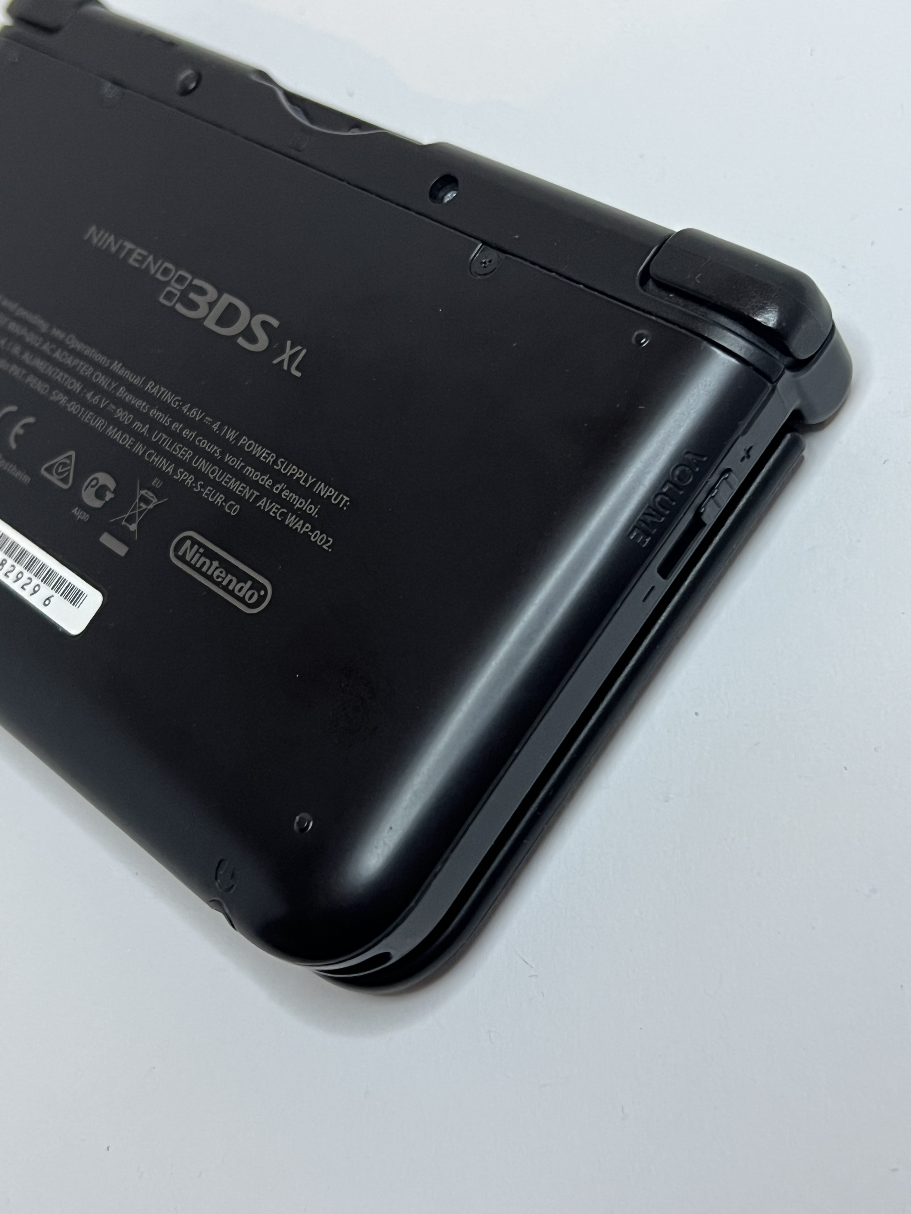 Nintendo 3DS XL Konsole schwarz mit 128GB, Pokemon Bank, Poke Mover & vielen Extras