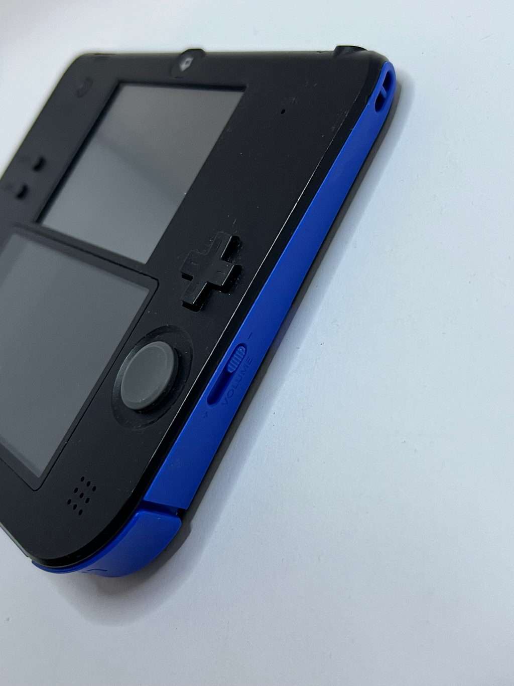 Nintendo 2DS Konsole schwarz blau mit 128GB, Pokemon Bank, Poke Mover & vielen Extras