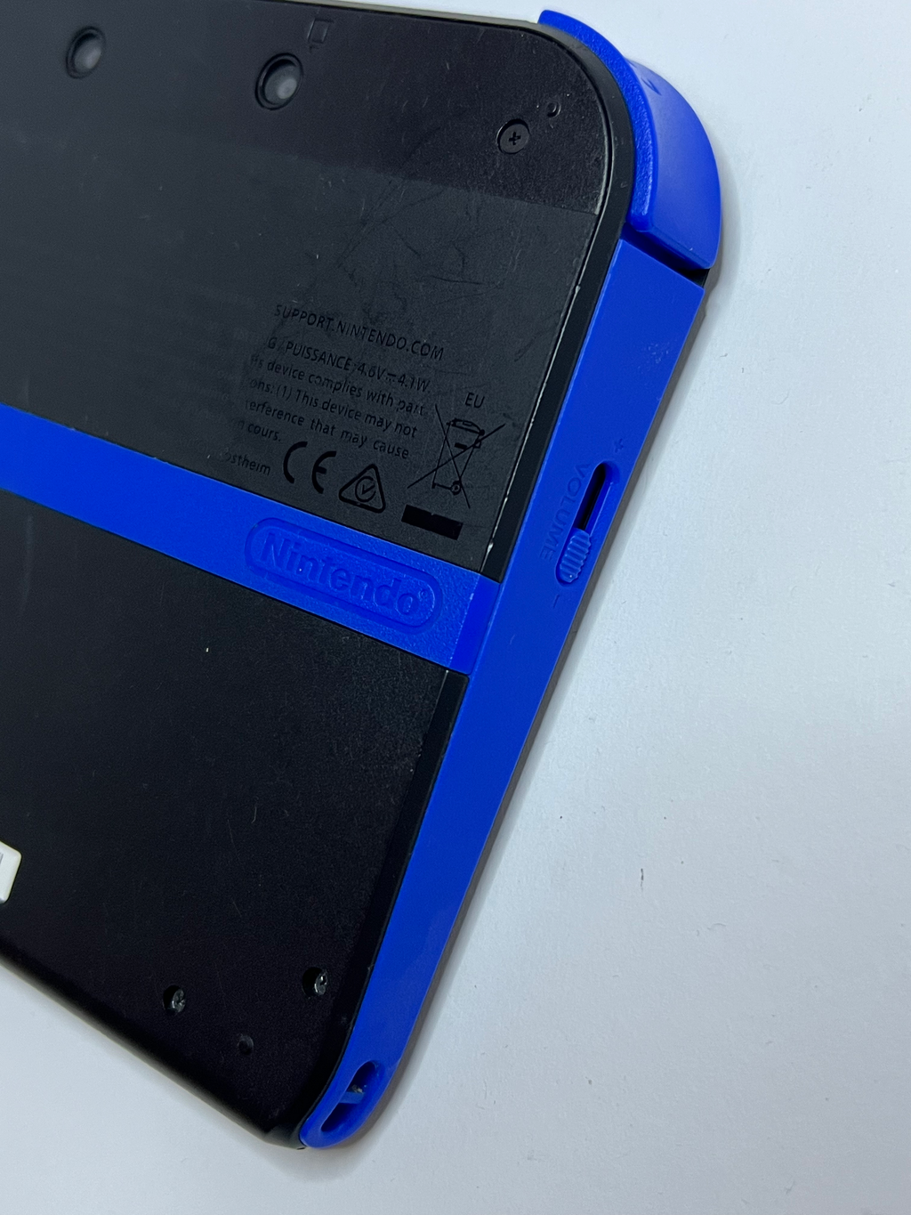 Nintendo 2DS Konsole schwarz blau mit 128GB, Pokemon Bank, Poke Mover & vielen Extras