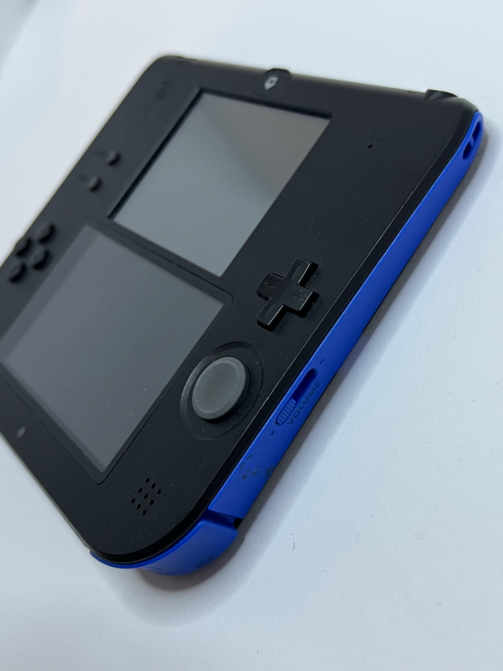 Nintendo 2DS Konsole schwarz blau mit 128GB, Pokemon Bank, Poke Mover & vielen Extras