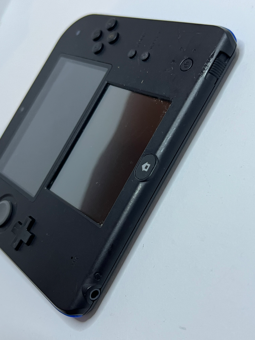 Nintendo 2DS Konsole schwarz blau mit 128GB, Pokemon Bank, Poke Mover & vielen Extras