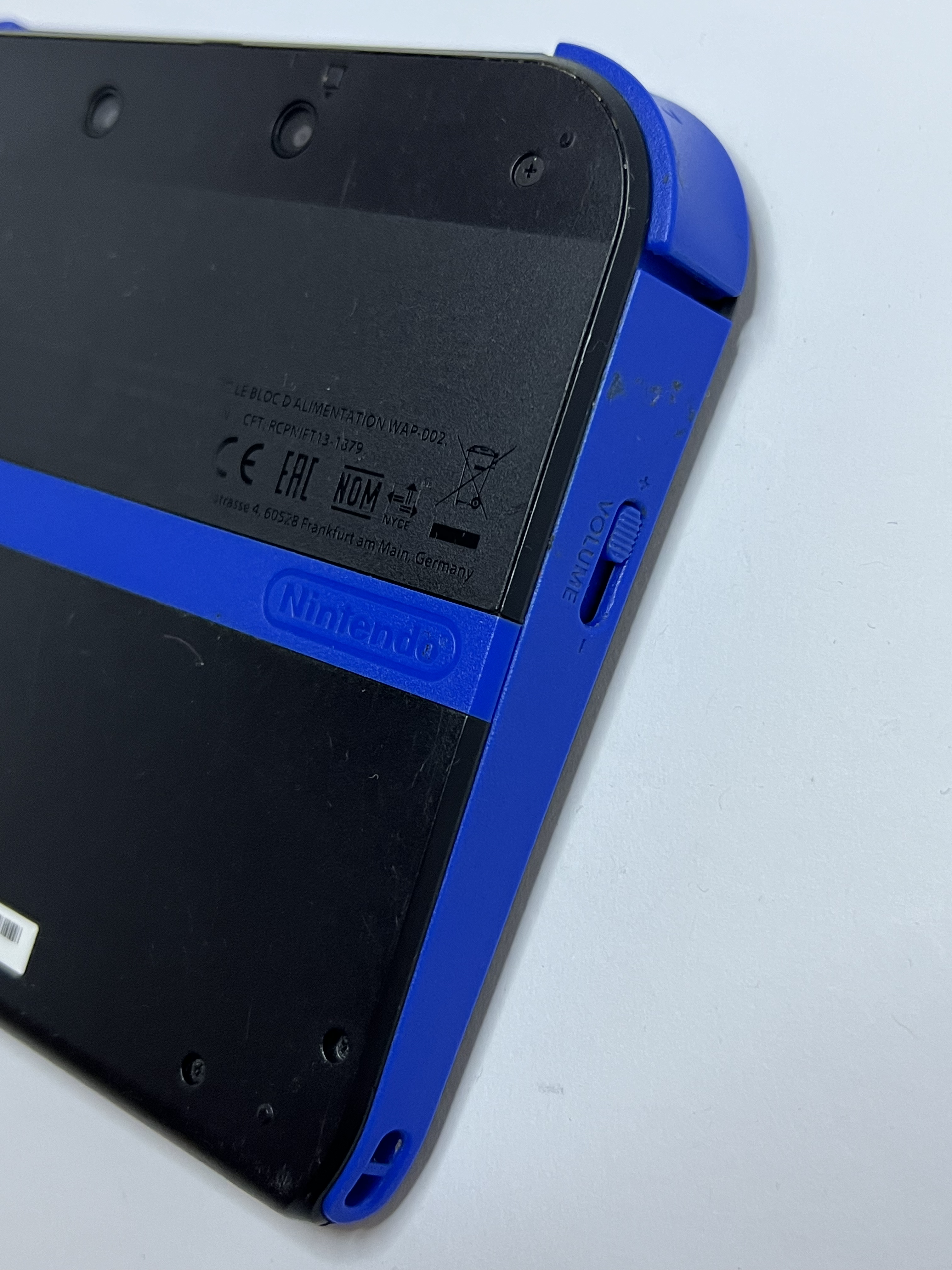 Nintendo 2DS Konsole schwarz blau mit 128GB, Pokemon Bank, Poke Mover & vielen Extras