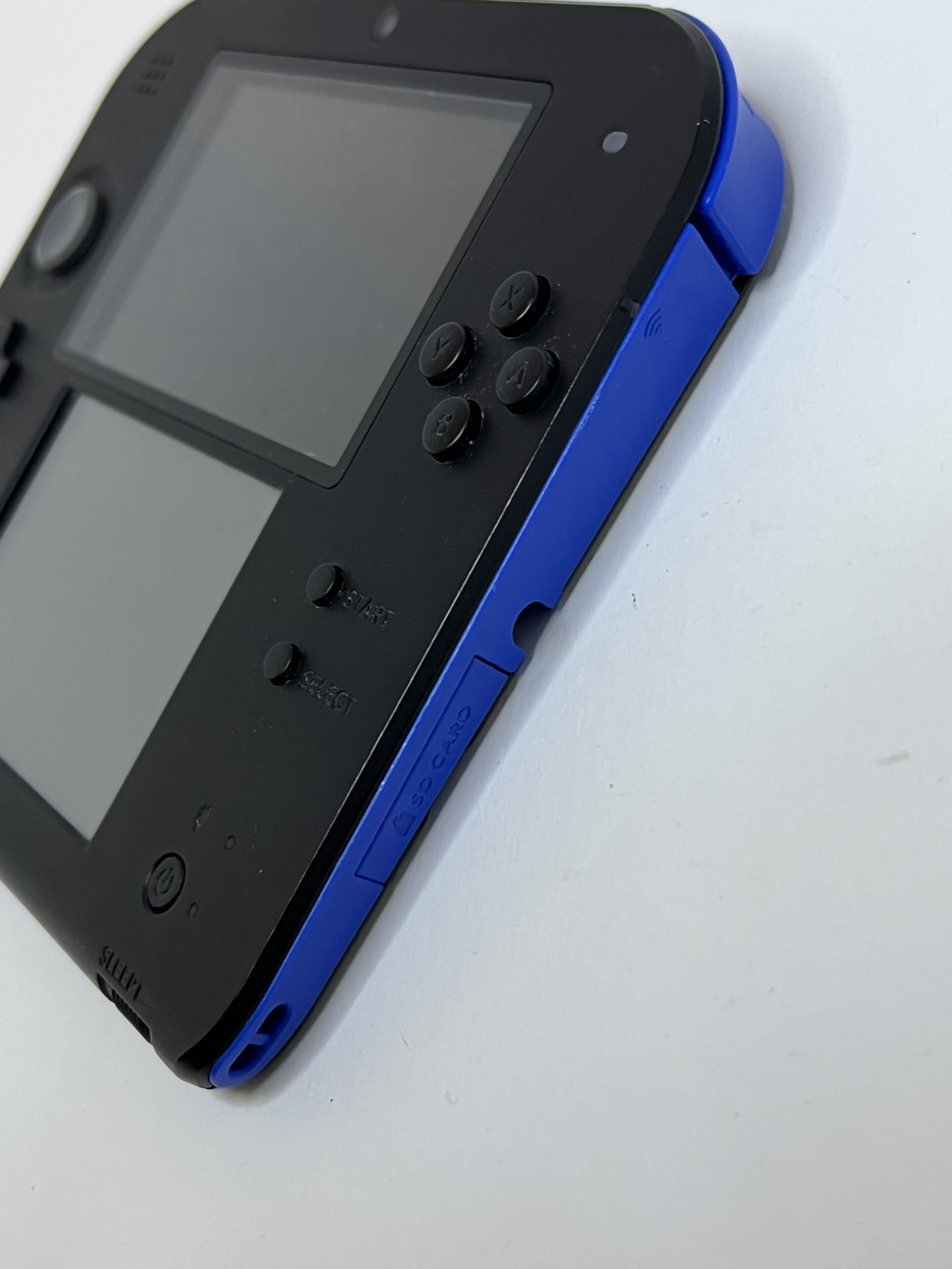 Nintendo 2DS Konsole schwarz blau mit 128GB, Pokemon Bank, Poke Mover & vielen Extras