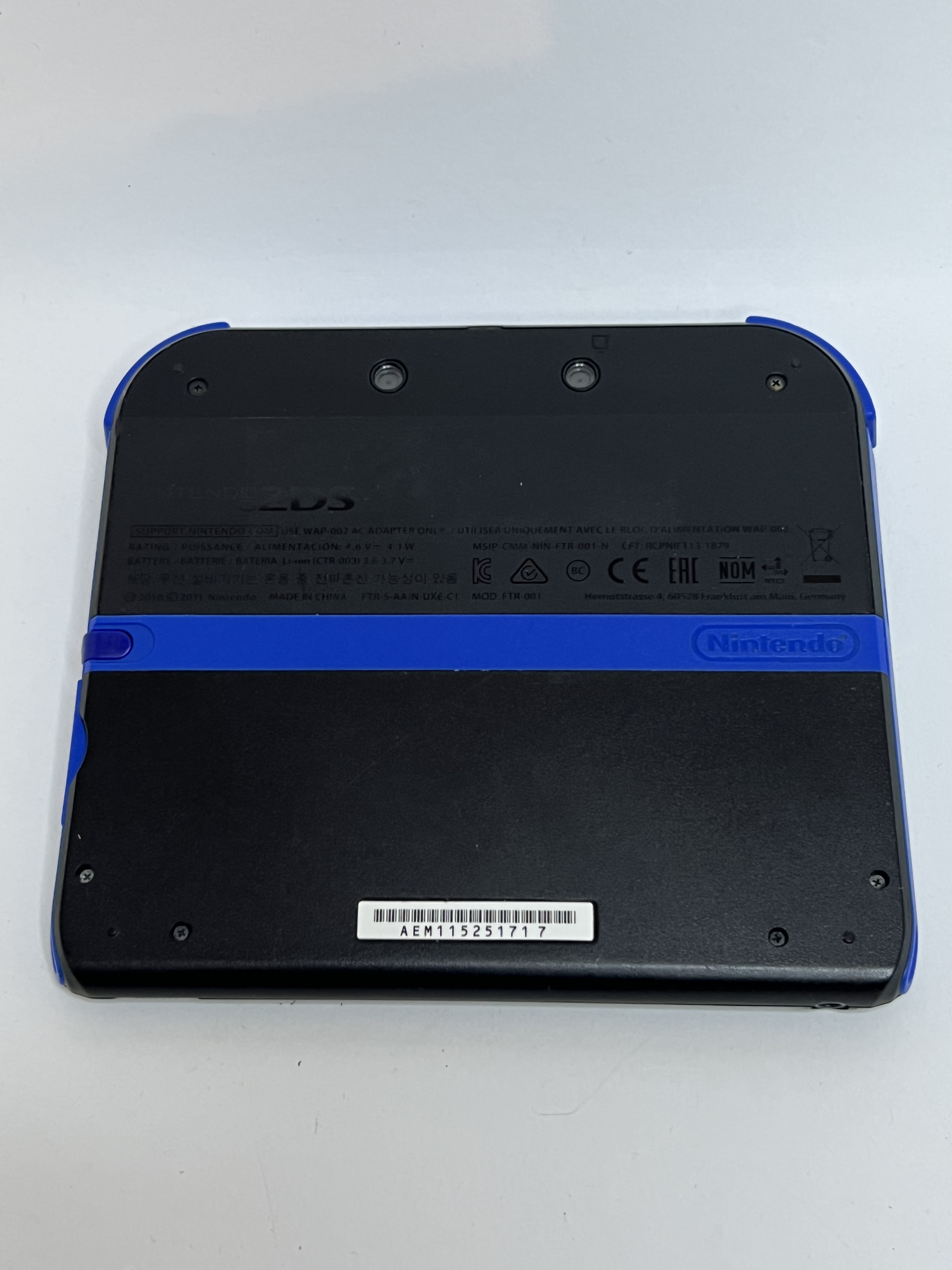 Nintendo 2DS Konsole schwarz blau mit 128GB, Pokemon Bank, Poke Mover & vielen Extras
