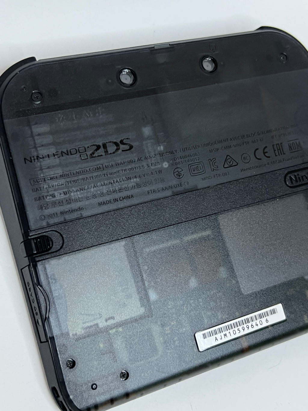 Nintendo 2DS Konsole schwarz transparent mit 128GB, Pokemon Bank, Poke Mover & vielen Extras