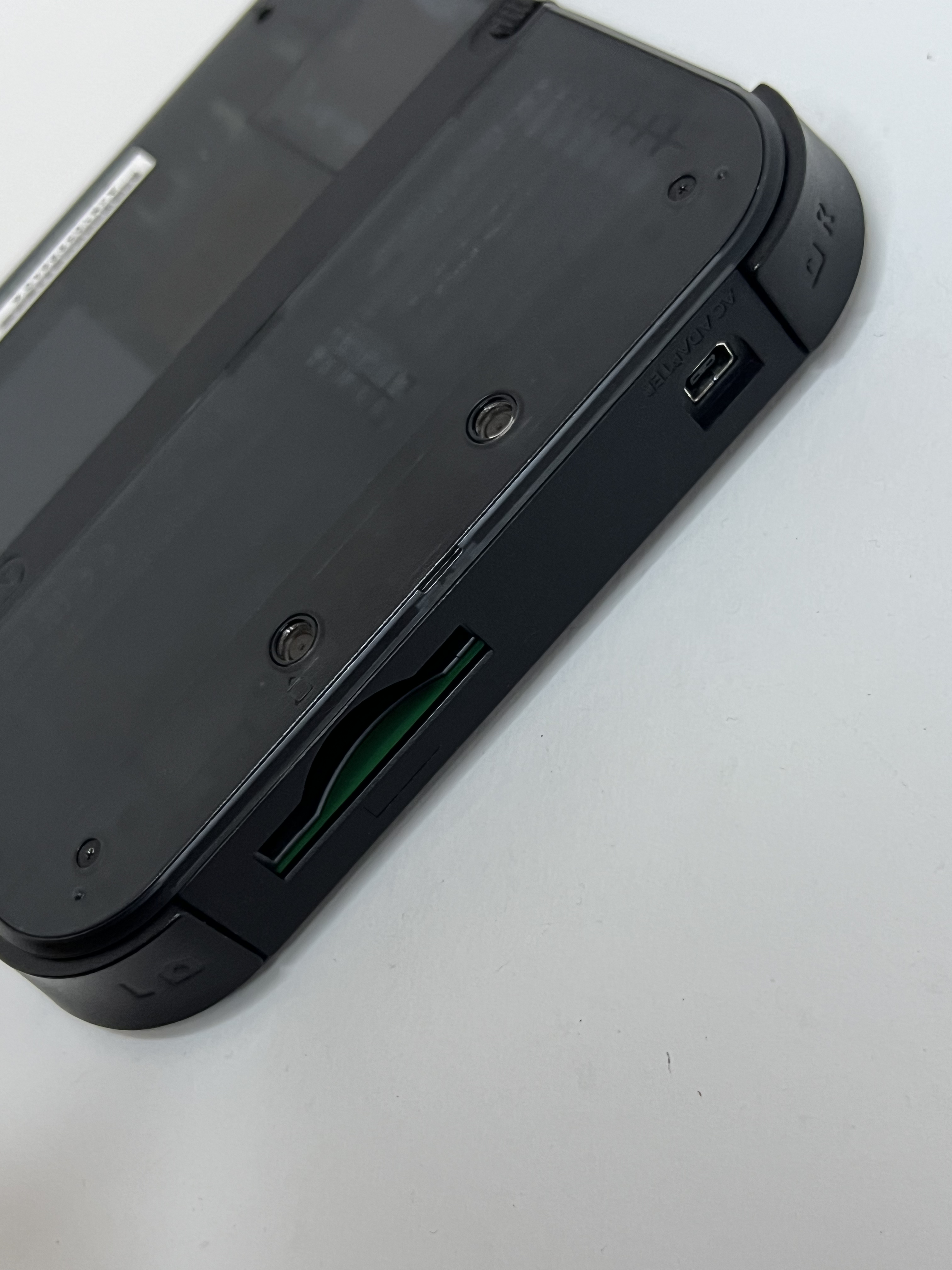 Nintendo 2DS Konsole schwarz transparent mit 128GB, Pokemon Bank, Poke Mover & vielen Extras