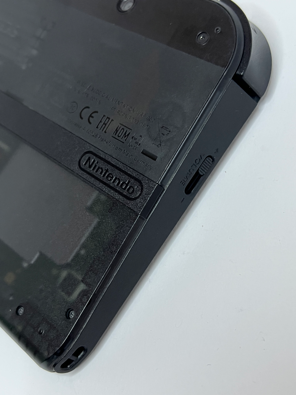 Nintendo 2DS Konsole schwarz transparent mit 128GB, Pokemon Bank, Poke Mover & vielen Extras