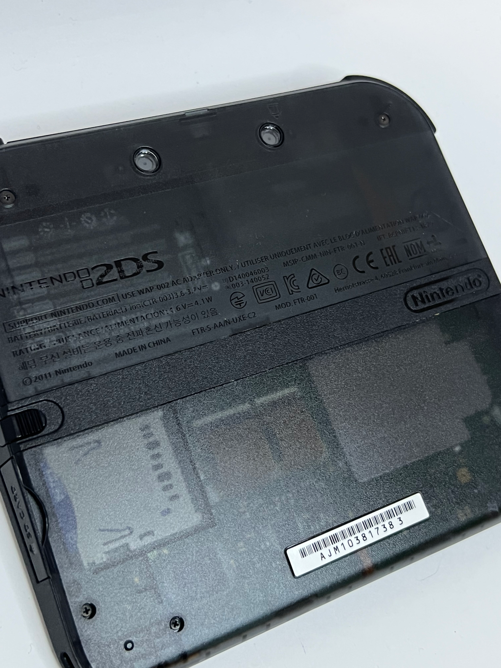 Nintendo 2DS Konsole schwarz transparent in OVP mit 128GB, Pokemon Bank, Poke Mover & vielen Extras