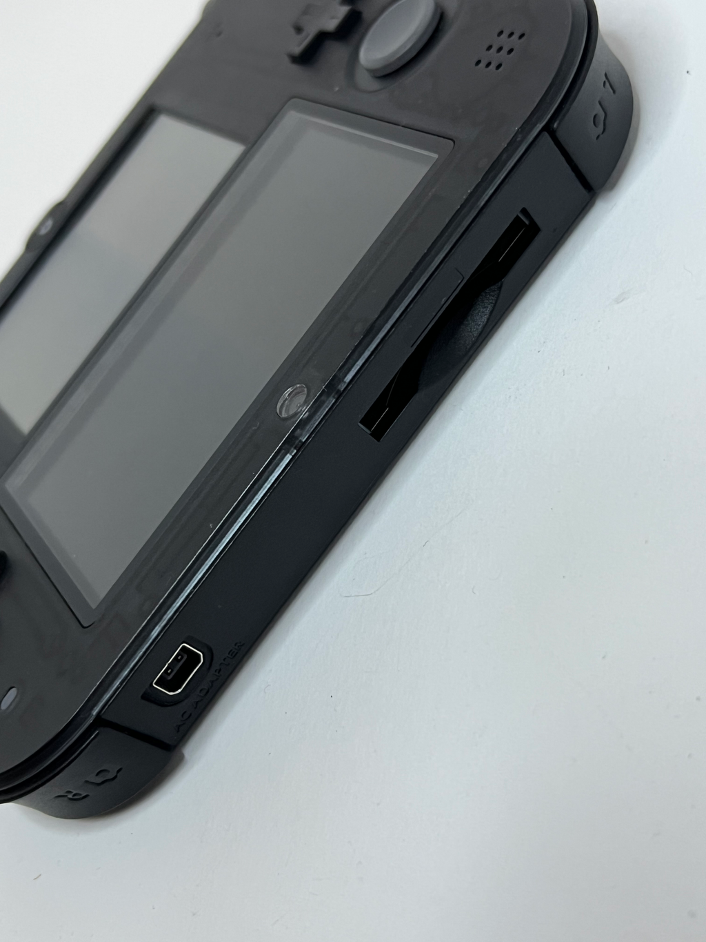 Nintendo 2DS Konsole schwarz transparent in OVP mit 128GB, Pokemon Bank, Poke Mover & vielen Extras