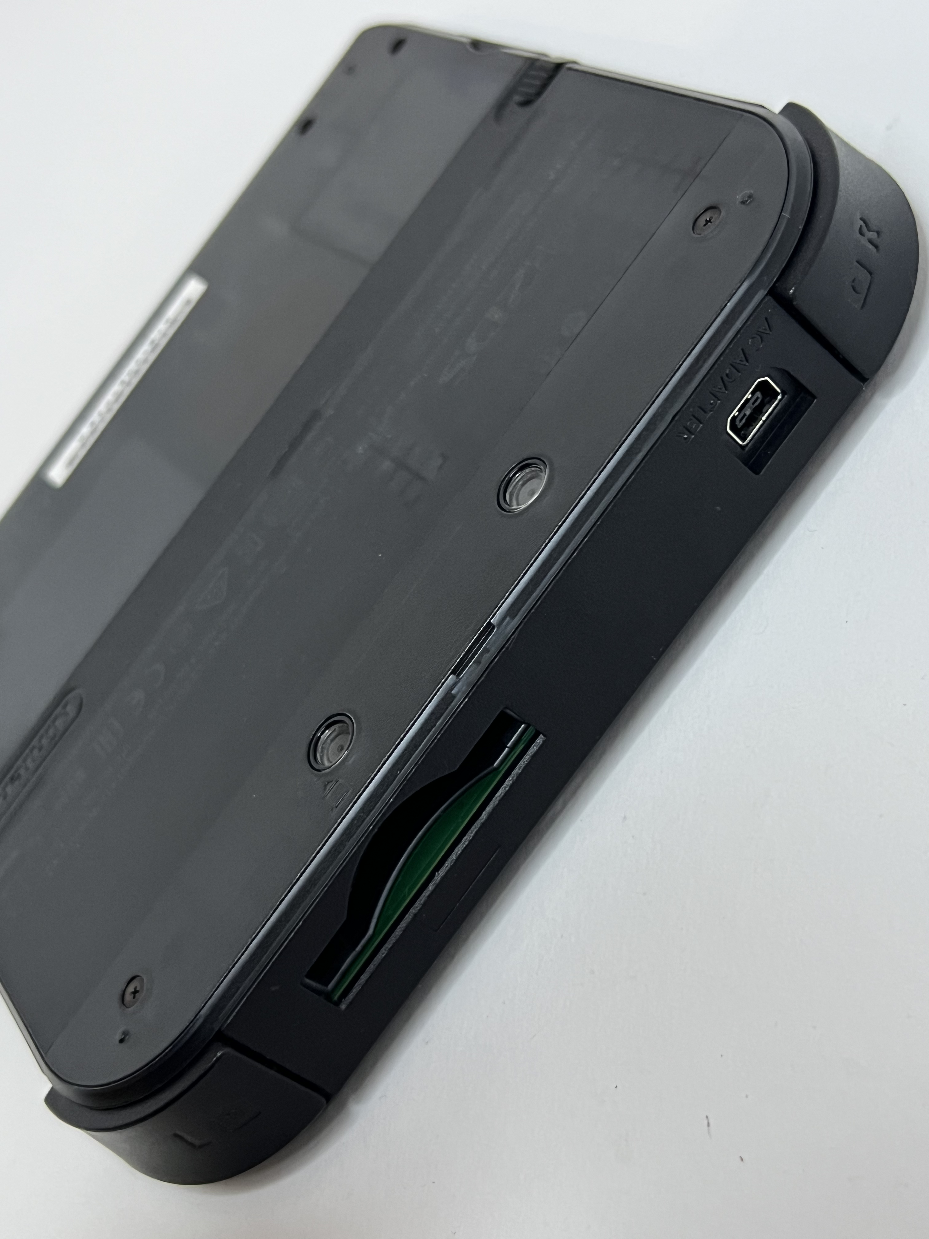 Nintendo 2DS Konsole schwarz transparent in OVP mit 128GB, Pokemon Bank, Poke Mover & vielen Extras