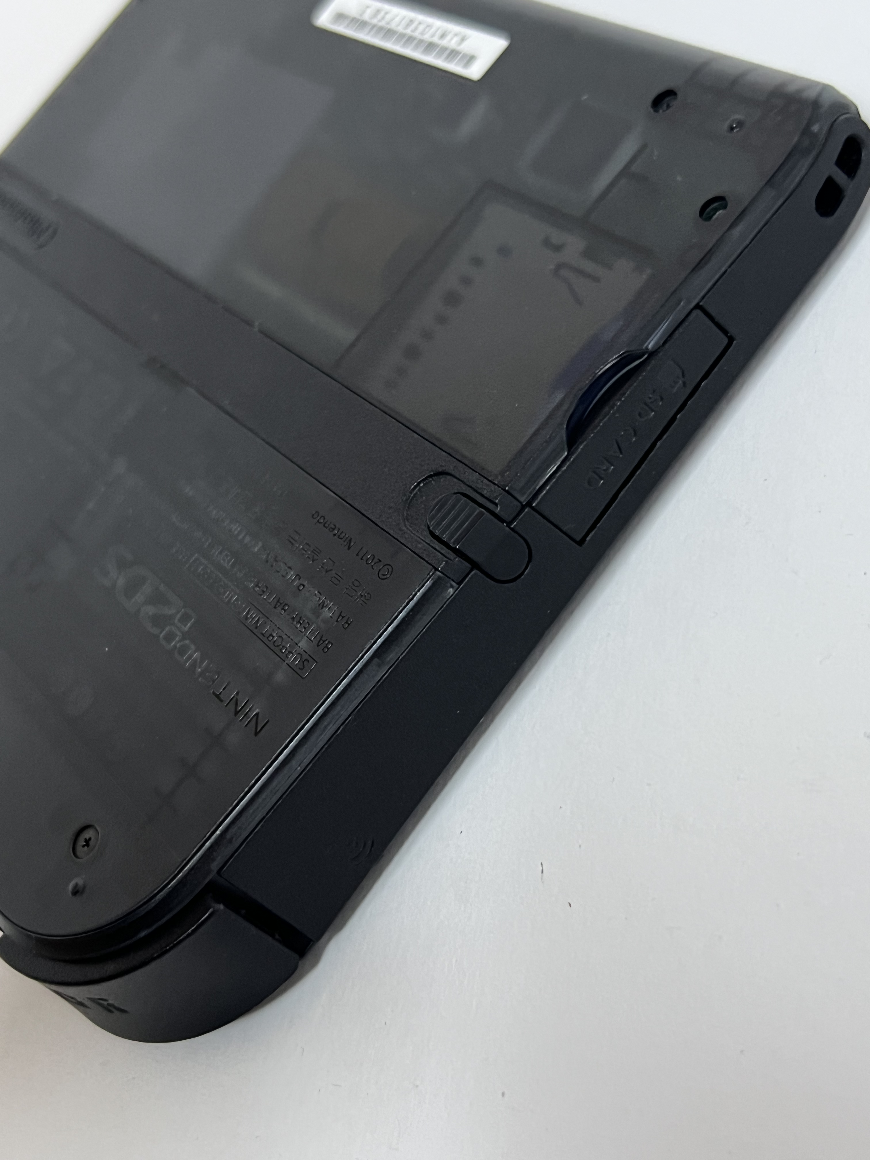 Nintendo 2DS Konsole schwarz transparent in OVP mit 128GB, Pokemon Bank, Poke Mover & vielen Extras