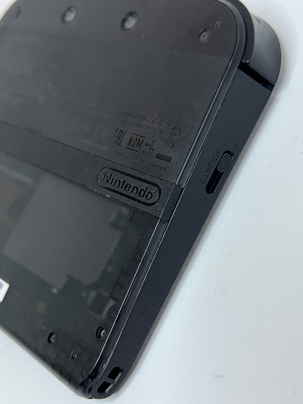 Nintendo 2DS Konsole schwarz transparent in OVP mit 128GB, Pokemon Bank, Poke Mover & vielen Extras