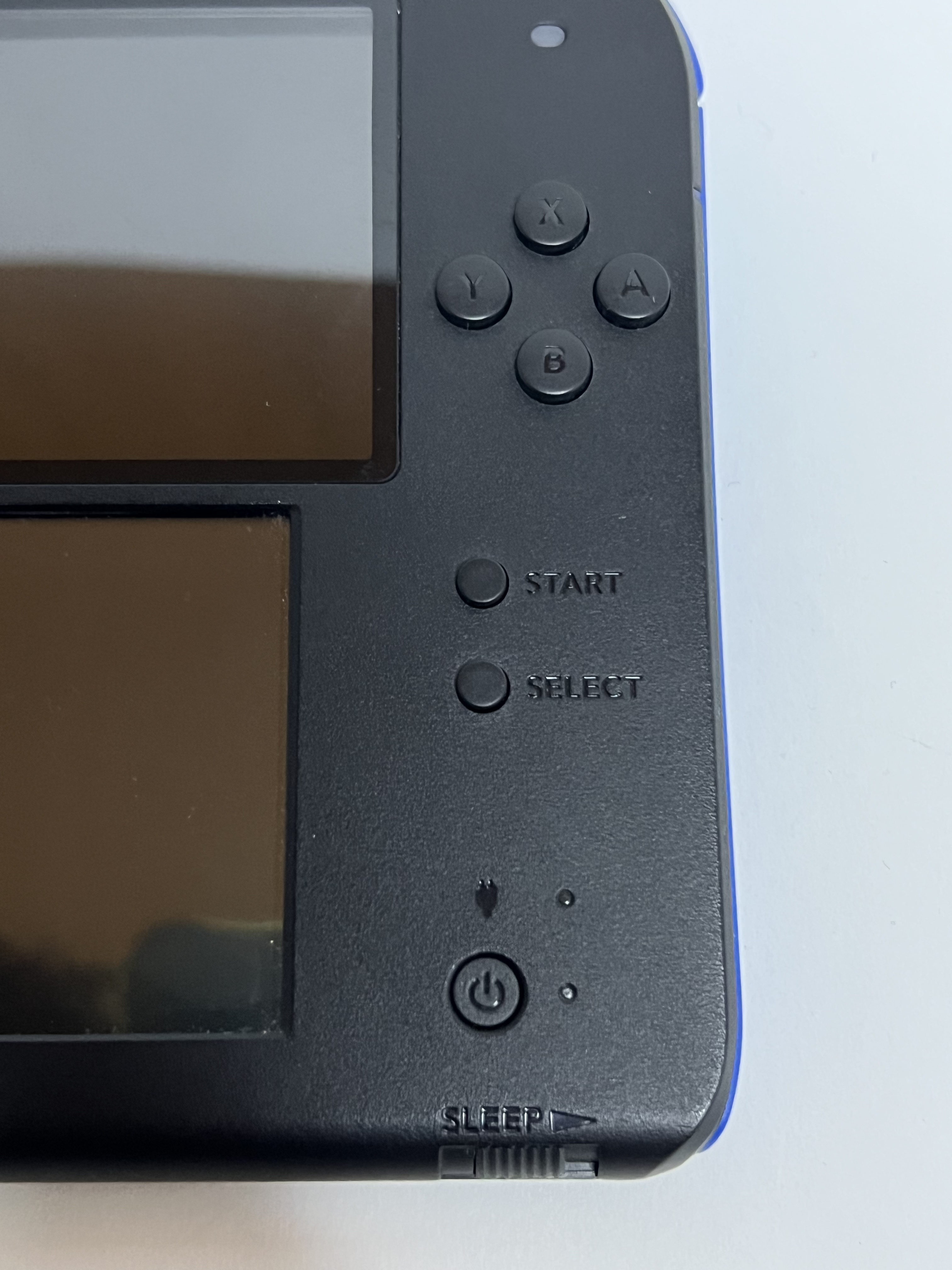 Nintendo 2DS Konsole schwarz blau CIB in OVP mit 128GB, Pokemon Bank, Poke Mover & vielen Extras