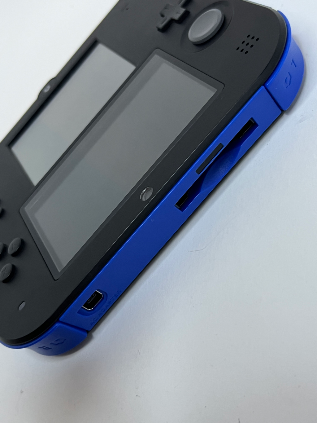 Nintendo 2DS Konsole schwarz blau CIB in OVP mit 128GB, Pokemon Bank, Poke Mover & vielen Extras
