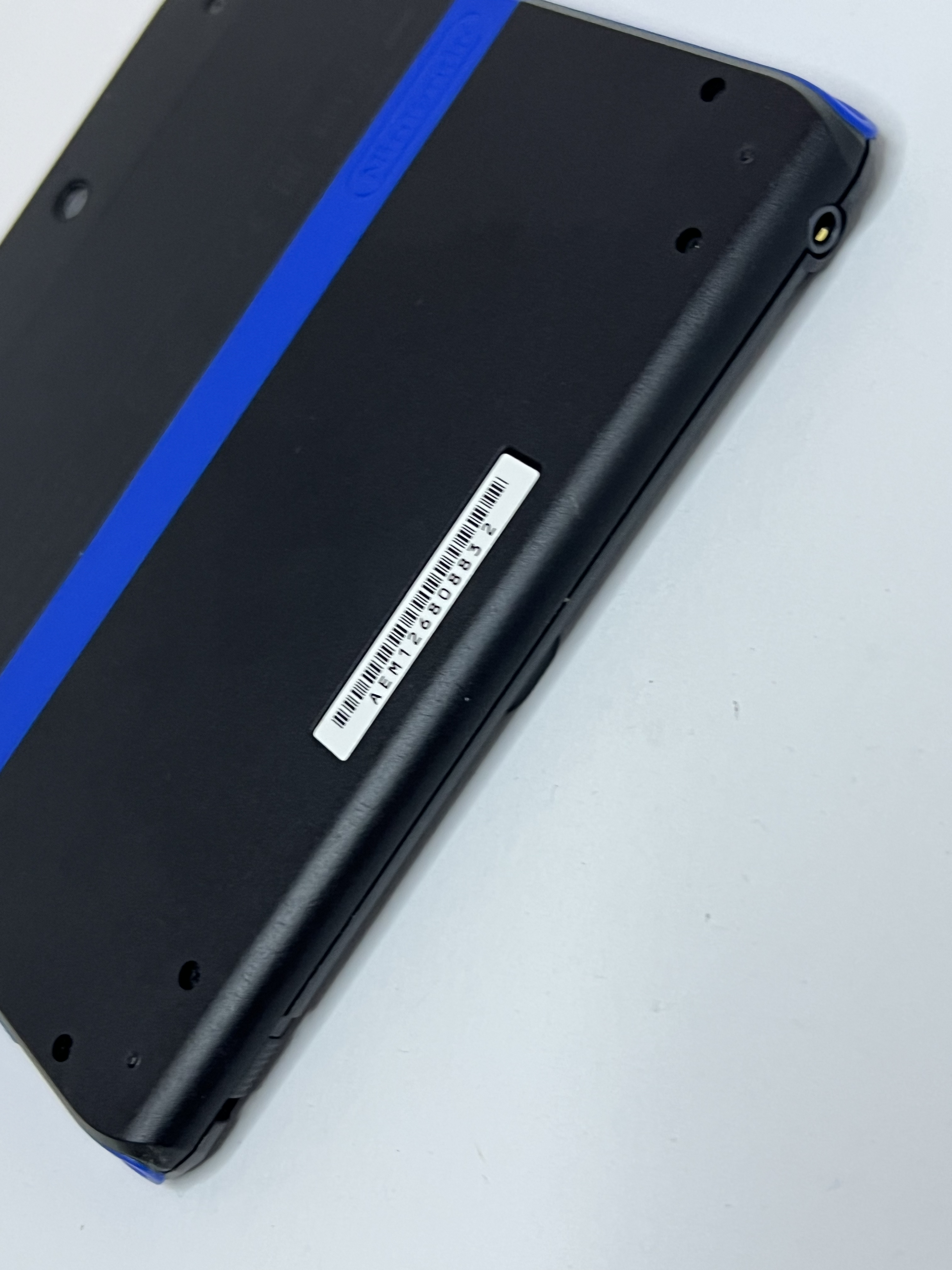 Nintendo 2DS Konsole schwarz blau CIB in OVP mit 128GB, Pokemon Bank, Poke Mover & vielen Extras