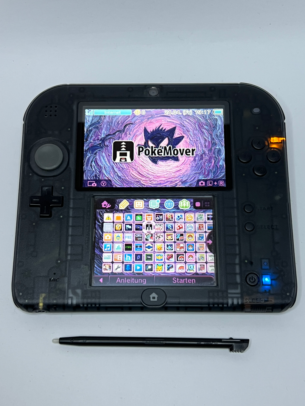 Nintendo 2DS Konsole schwarz transparent mit 128GB, Pokemon Bank, Poke Mover & vielen Extras