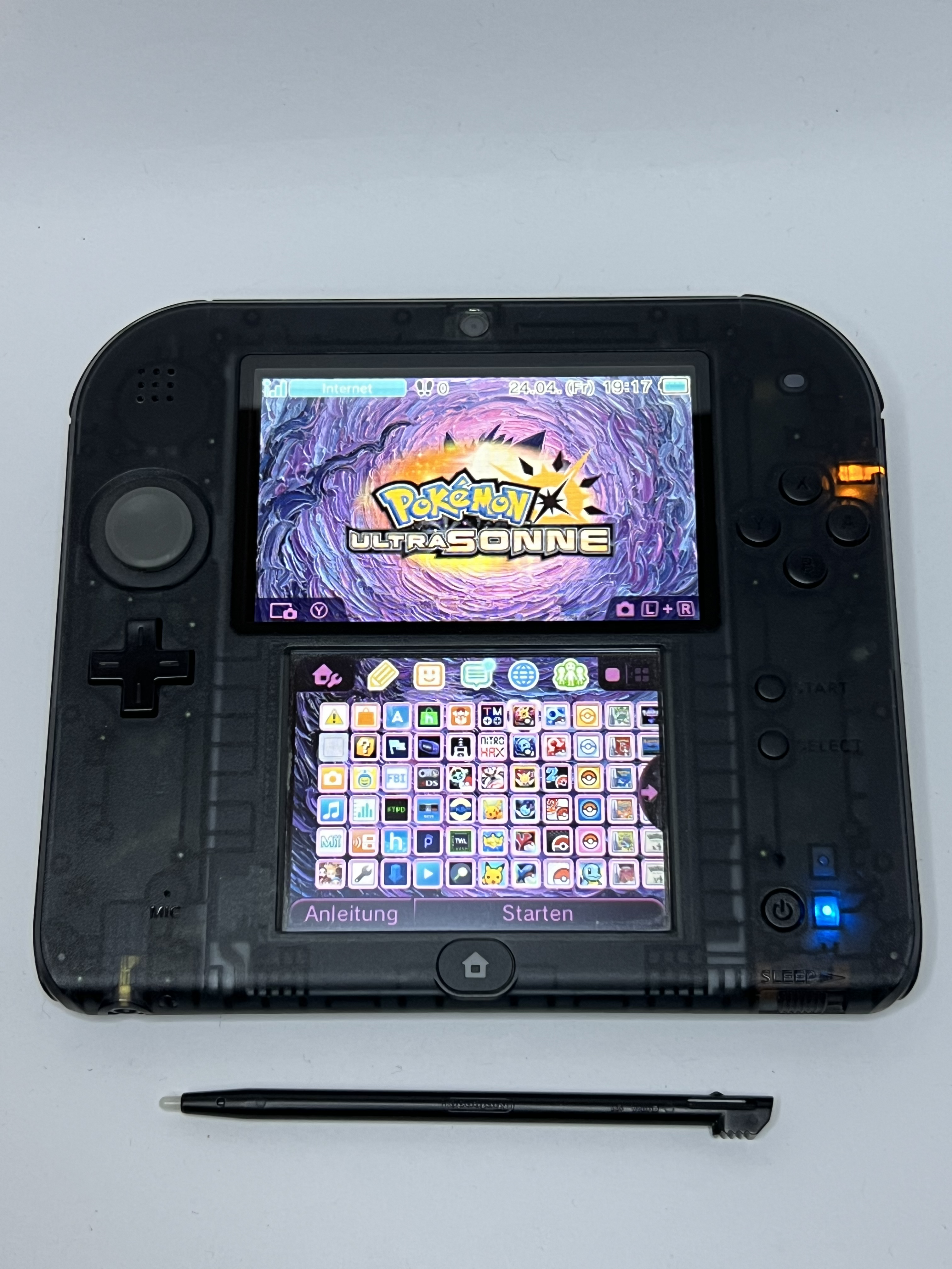 Nintendo 2DS Konsole schwarz transparent mit 128GB, Pokemon Bank, Poke Mover & vielen Extras