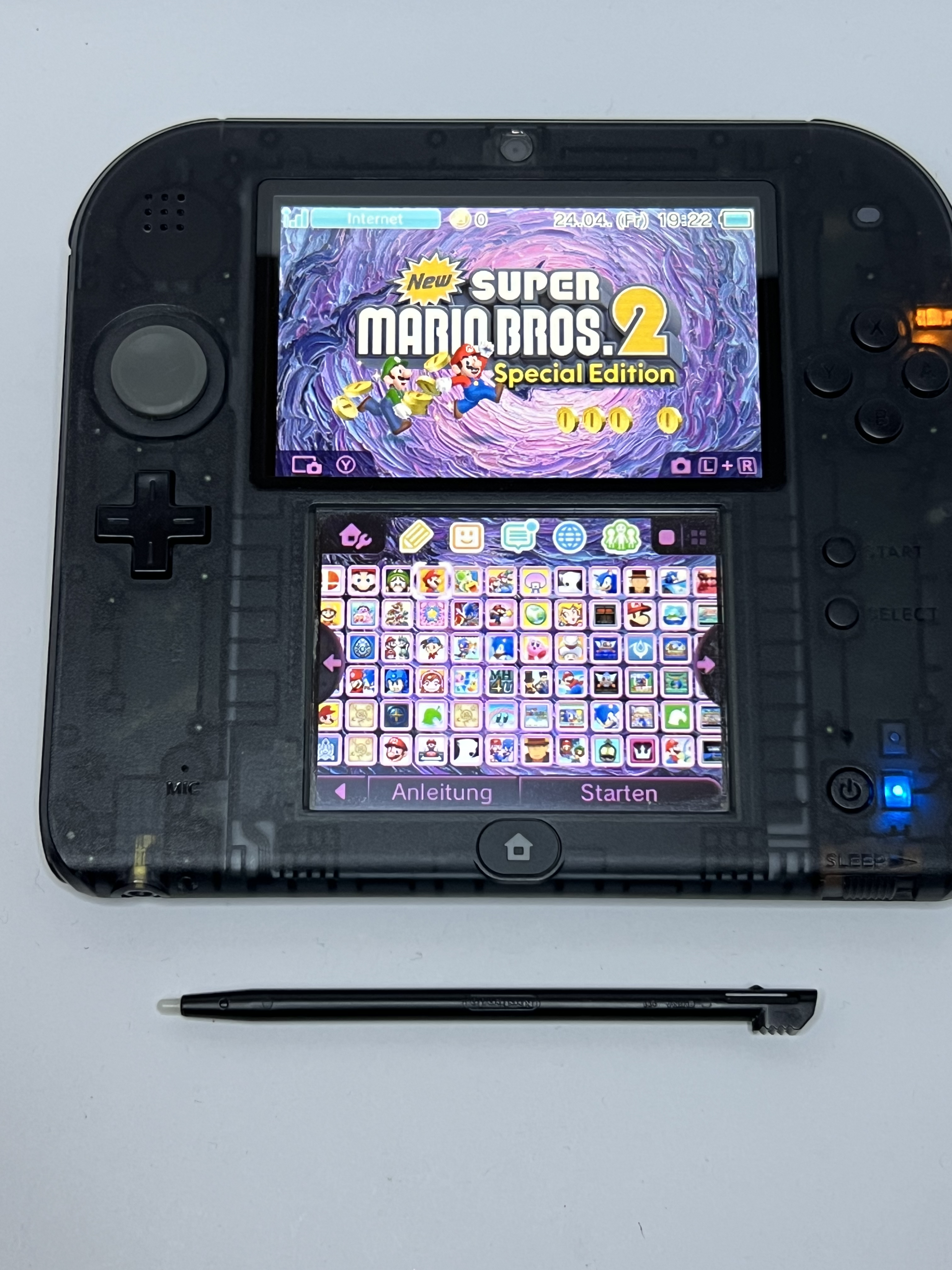 Nintendo 2DS Konsole schwarz transparent mit 128GB, Pokemon Bank, Poke Mover & vielen Extras