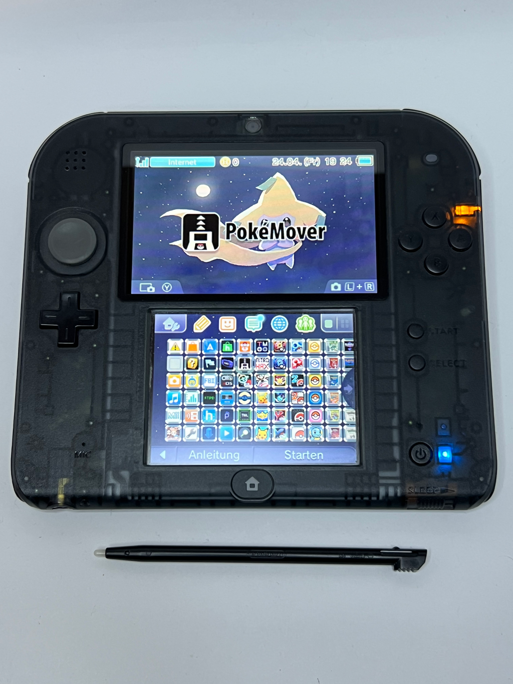 Nintendo 2DS Konsole schwarz transparent in OVP mit 128GB, Pokemon Bank, Poke Mover & vielen Extras