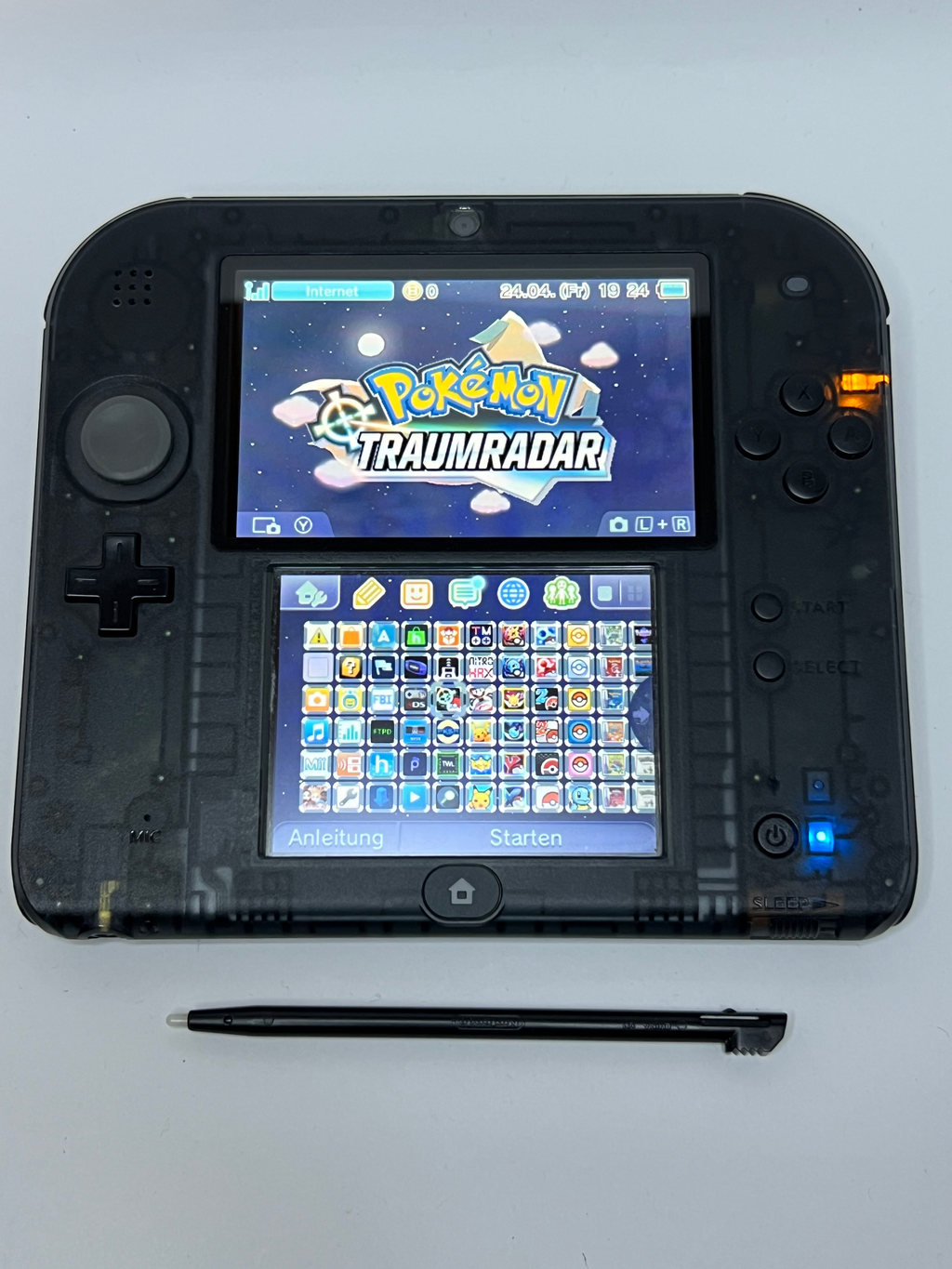 Nintendo 2DS Konsole schwarz transparent in OVP mit 128GB, Pokemon Bank, Poke Mover & vielen Extras
