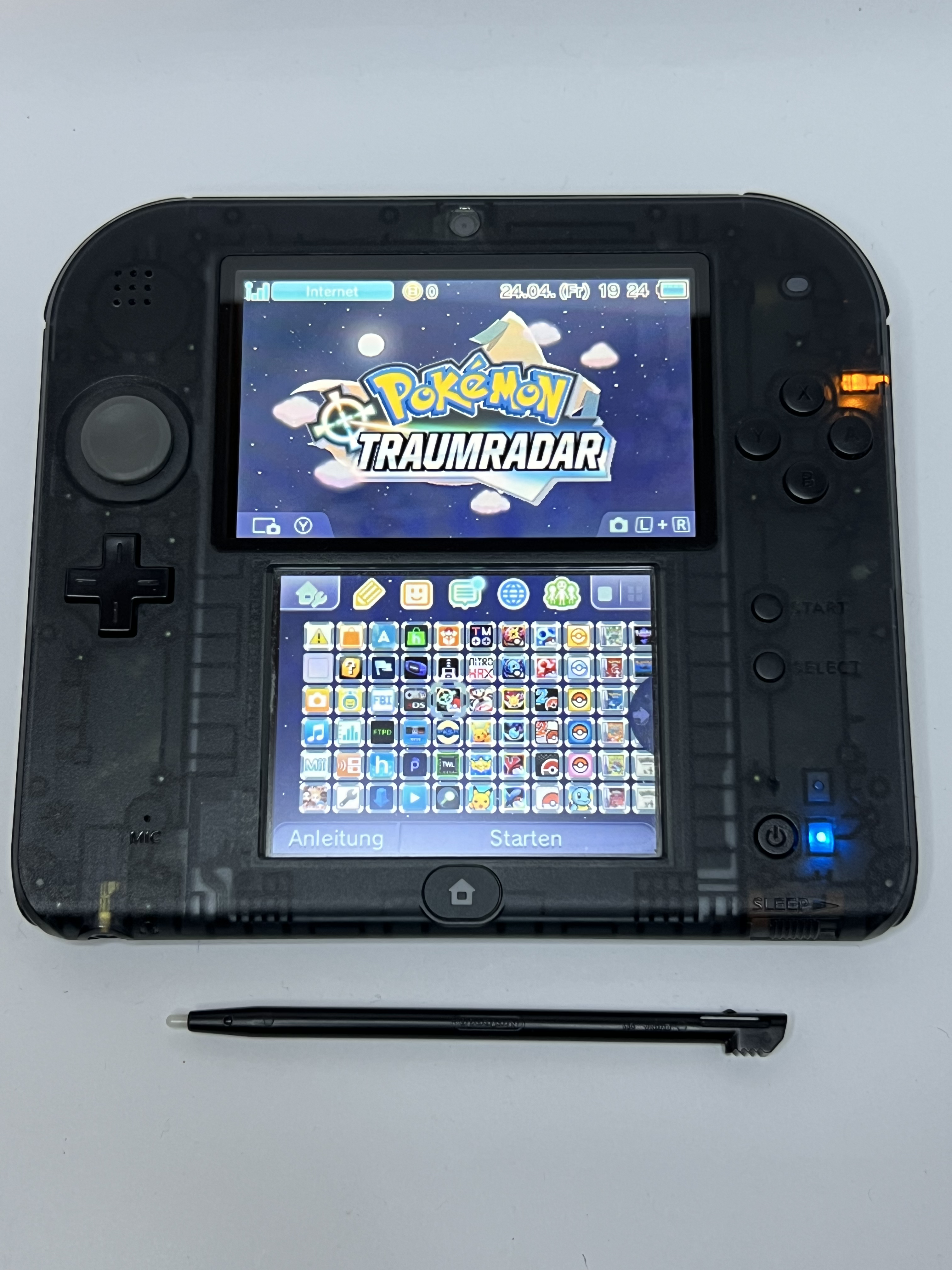 Nintendo 2DS Konsole schwarz transparent in OVP mit 128GB, Pokemon Bank, Poke Mover & vielen Extras