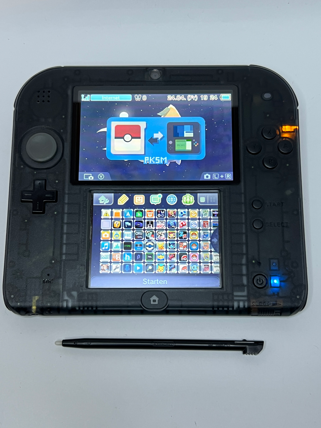 Nintendo 2DS Konsole schwarz transparent in OVP mit 128GB, Pokemon Bank, Poke Mover & vielen Extras